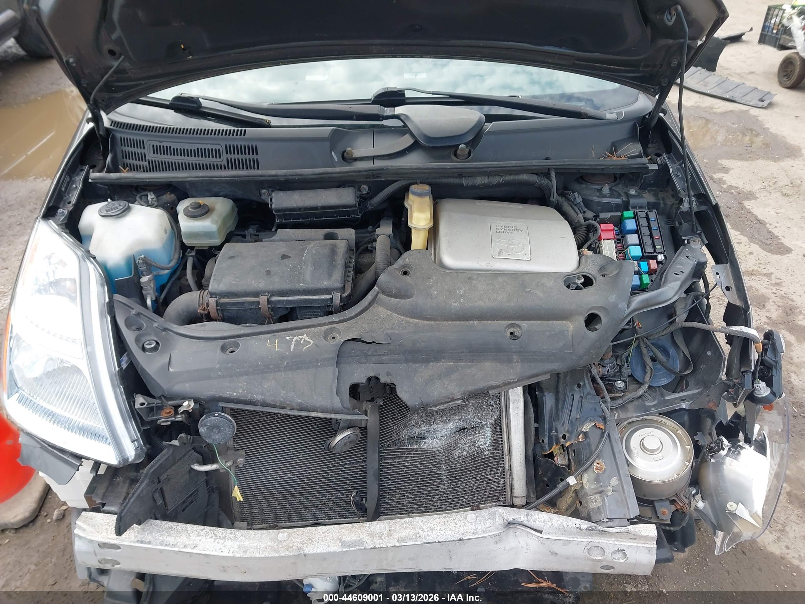 TOYOTA PRIUS image 10