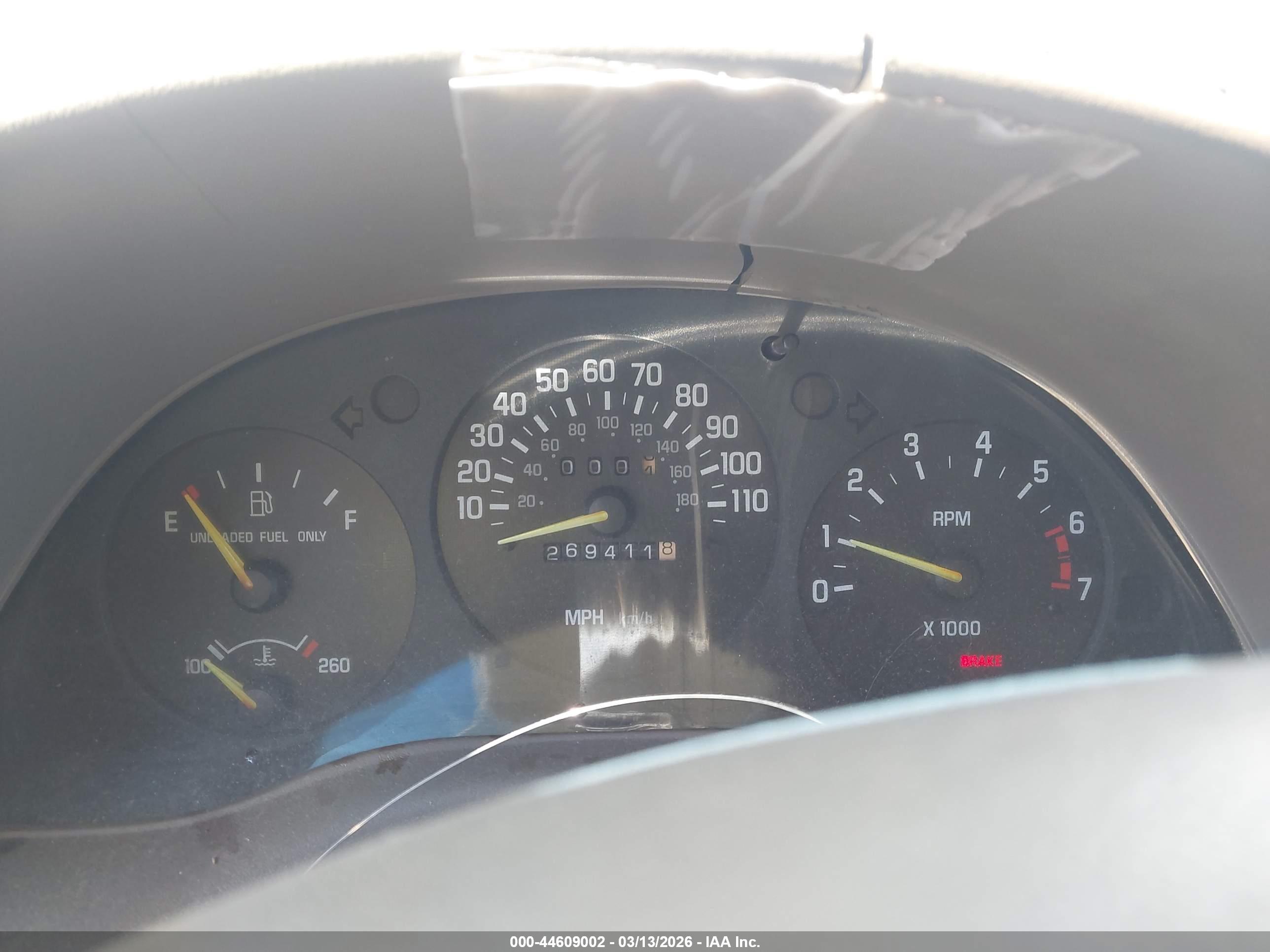 CHEVROLET LUMINA image 7