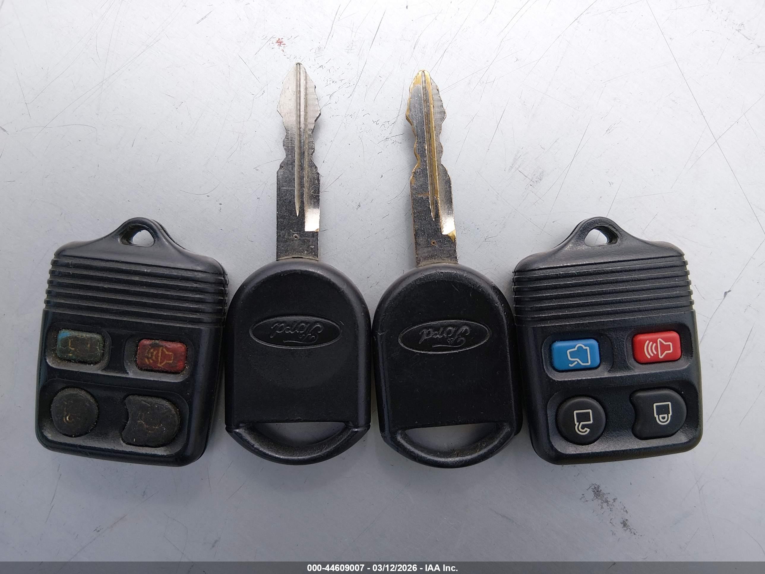 FORD EXPEDITION image 11