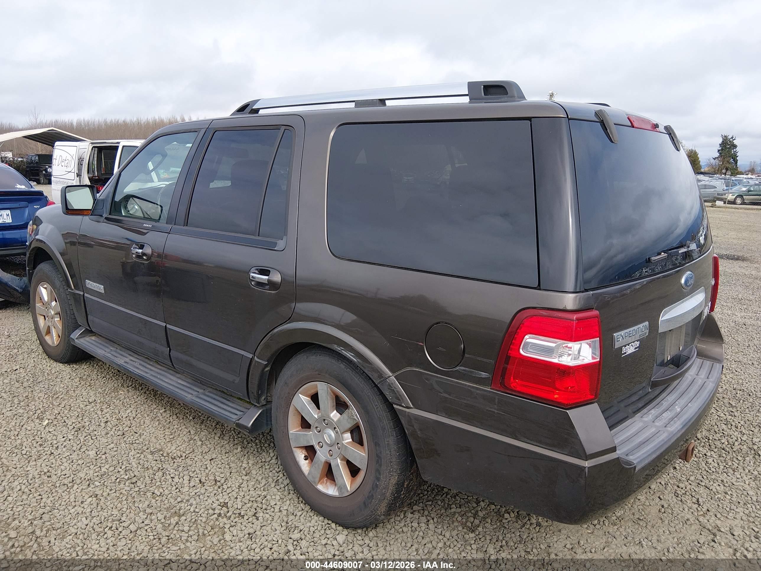 FORD EXPEDITION image 3