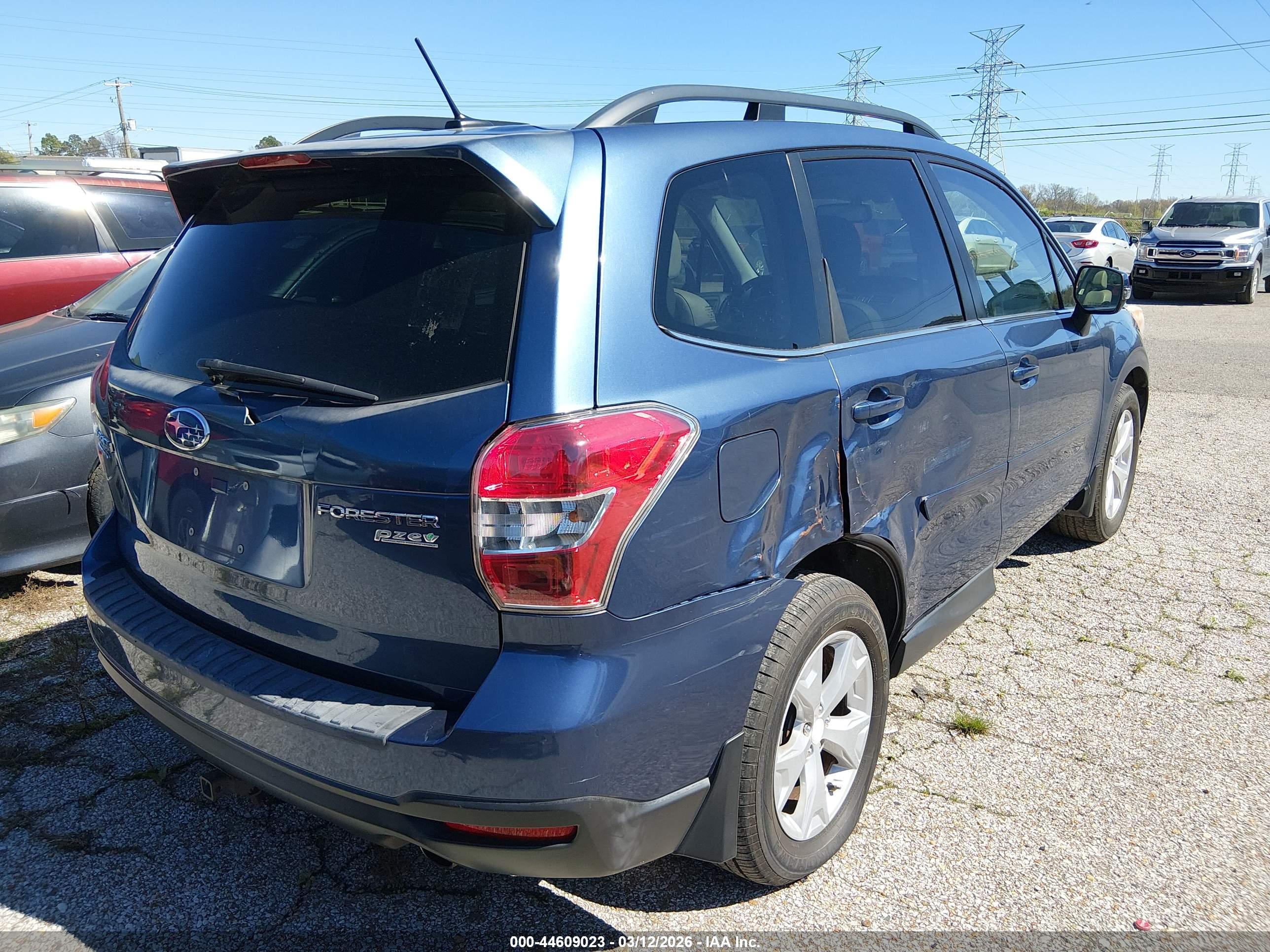 SUBARU FORESTER image 4