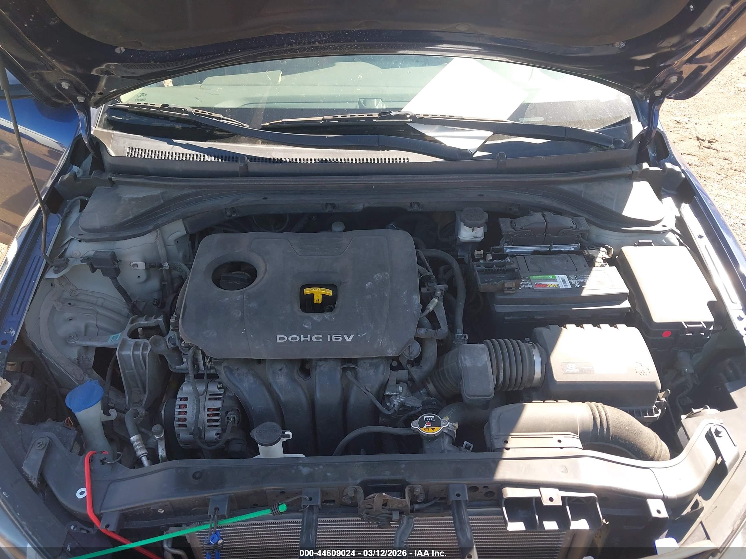 HYUNDAI ELANTRA image 10