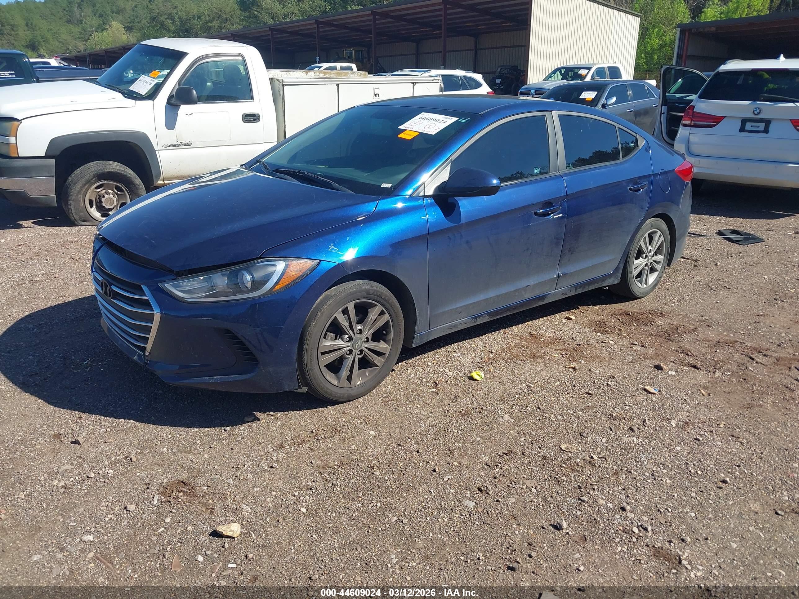 HYUNDAI ELANTRA image 2