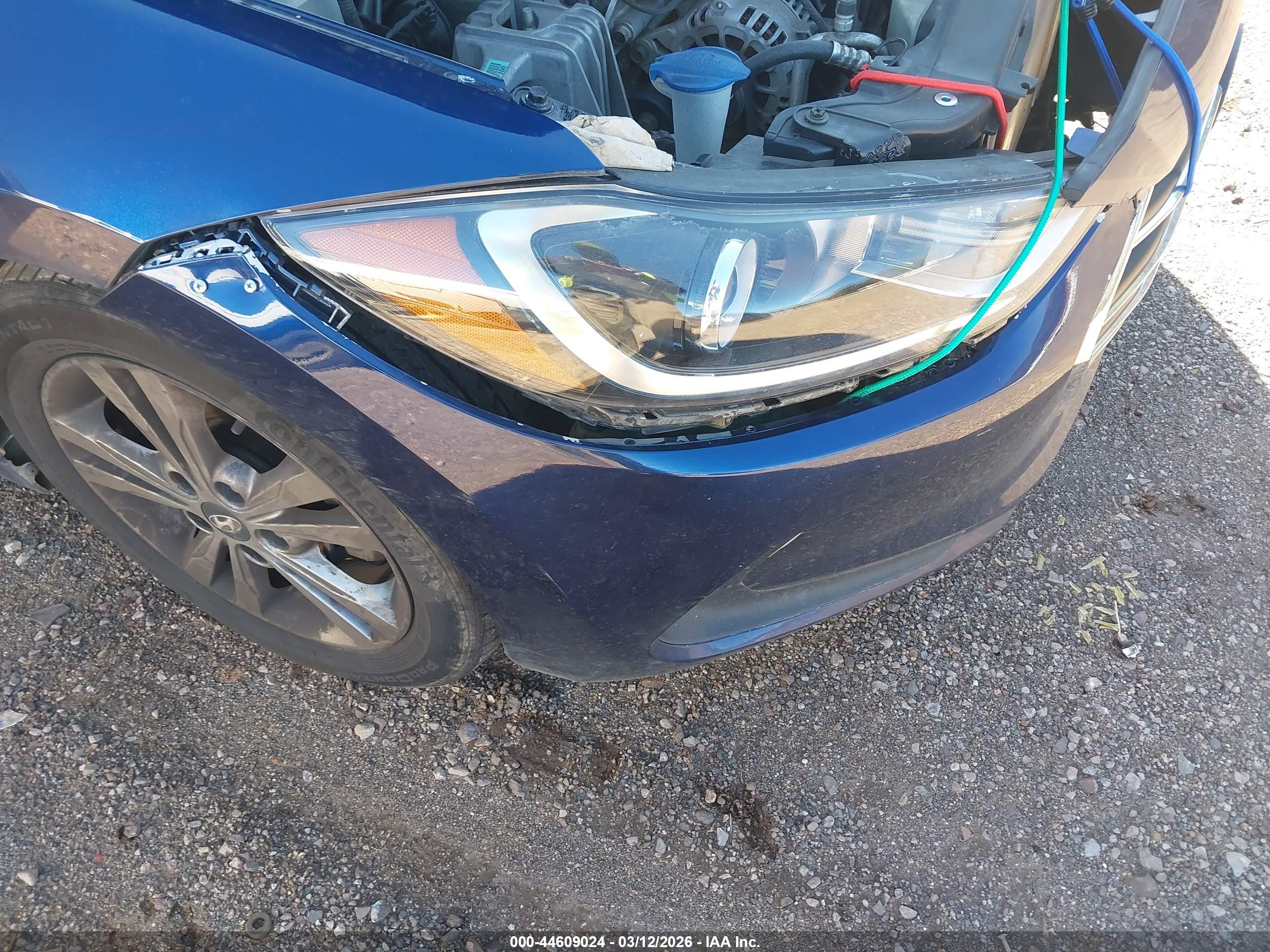 HYUNDAI ELANTRA image 6