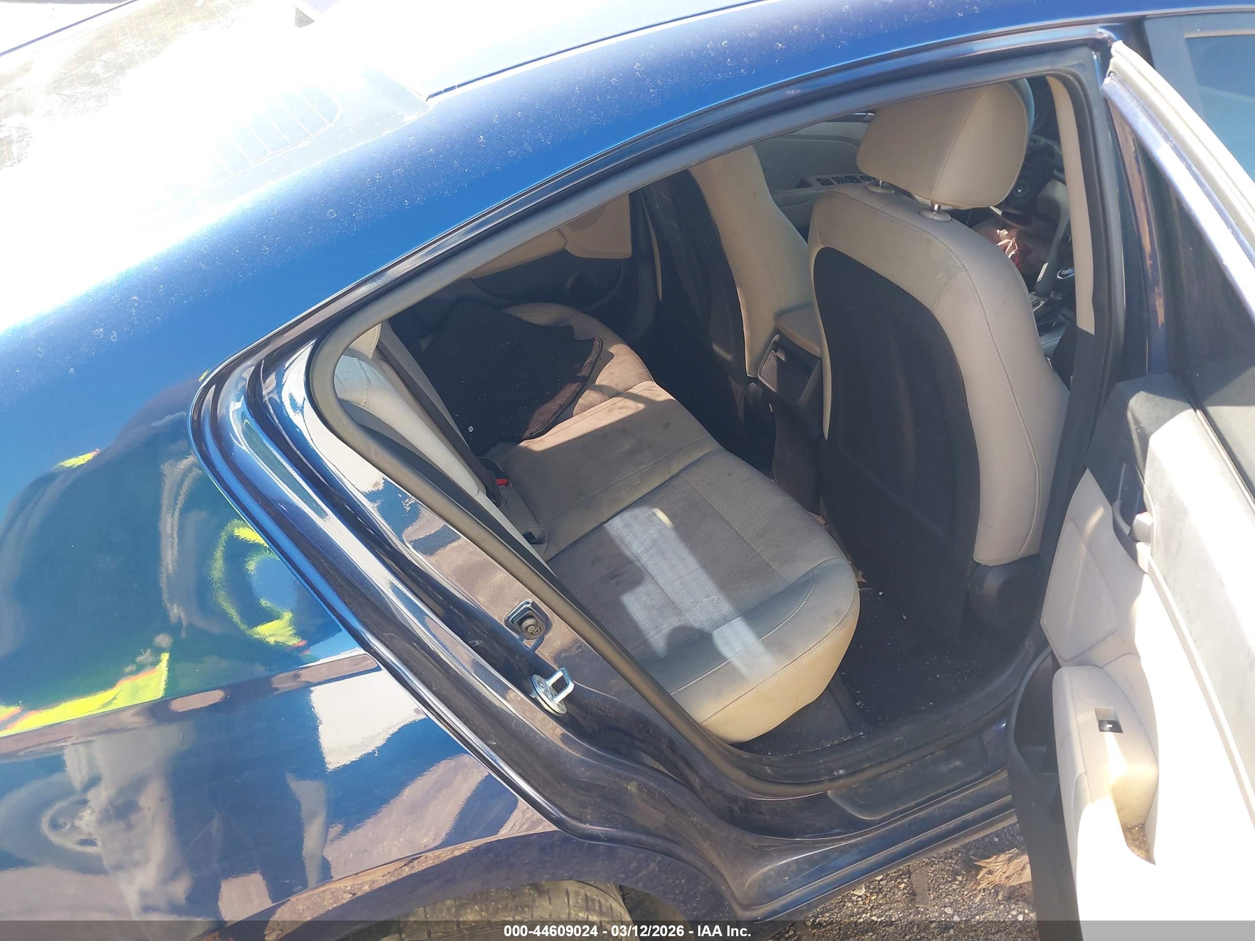 HYUNDAI ELANTRA image 8