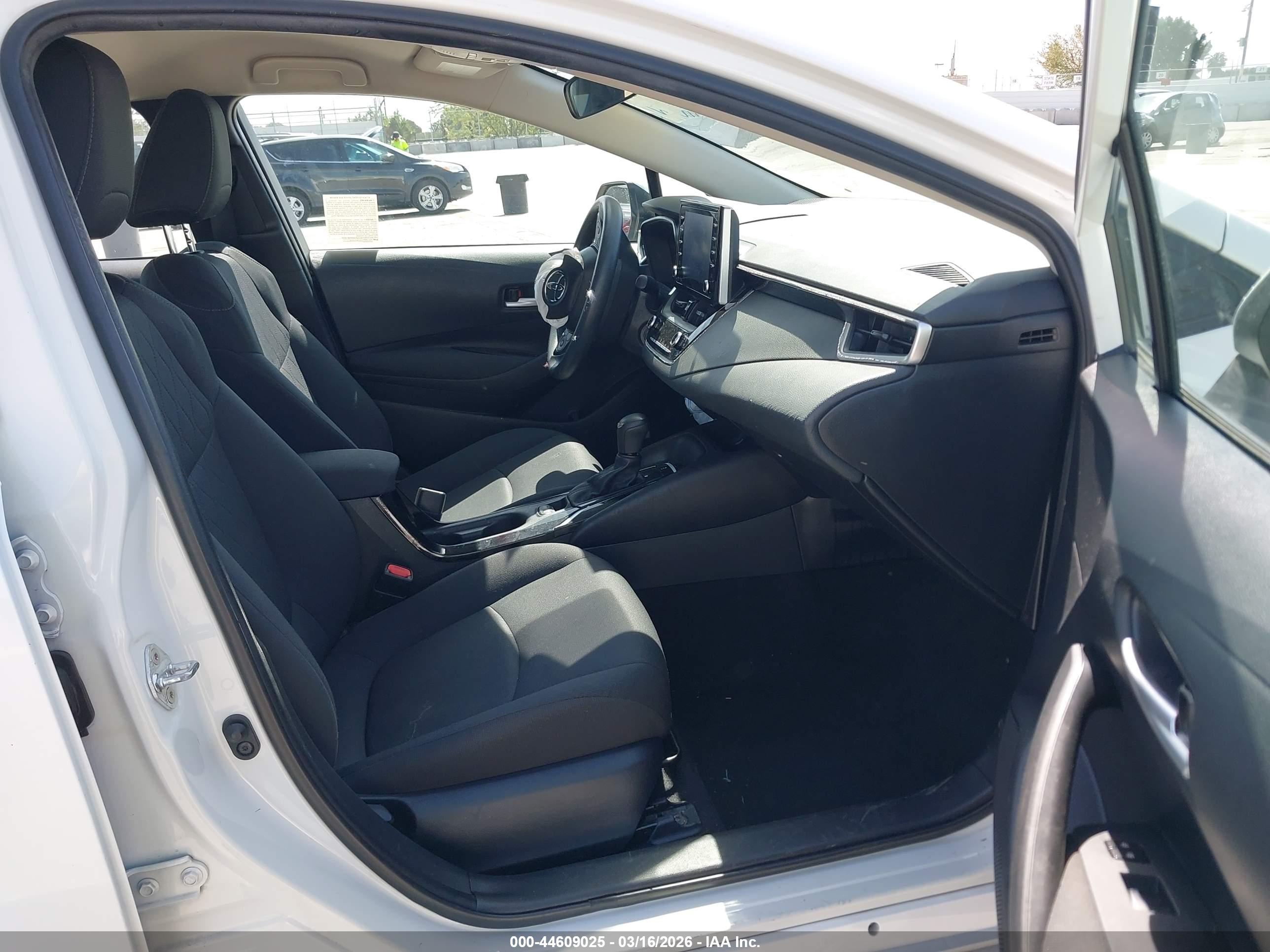 TOYOTA COROLLA image 5