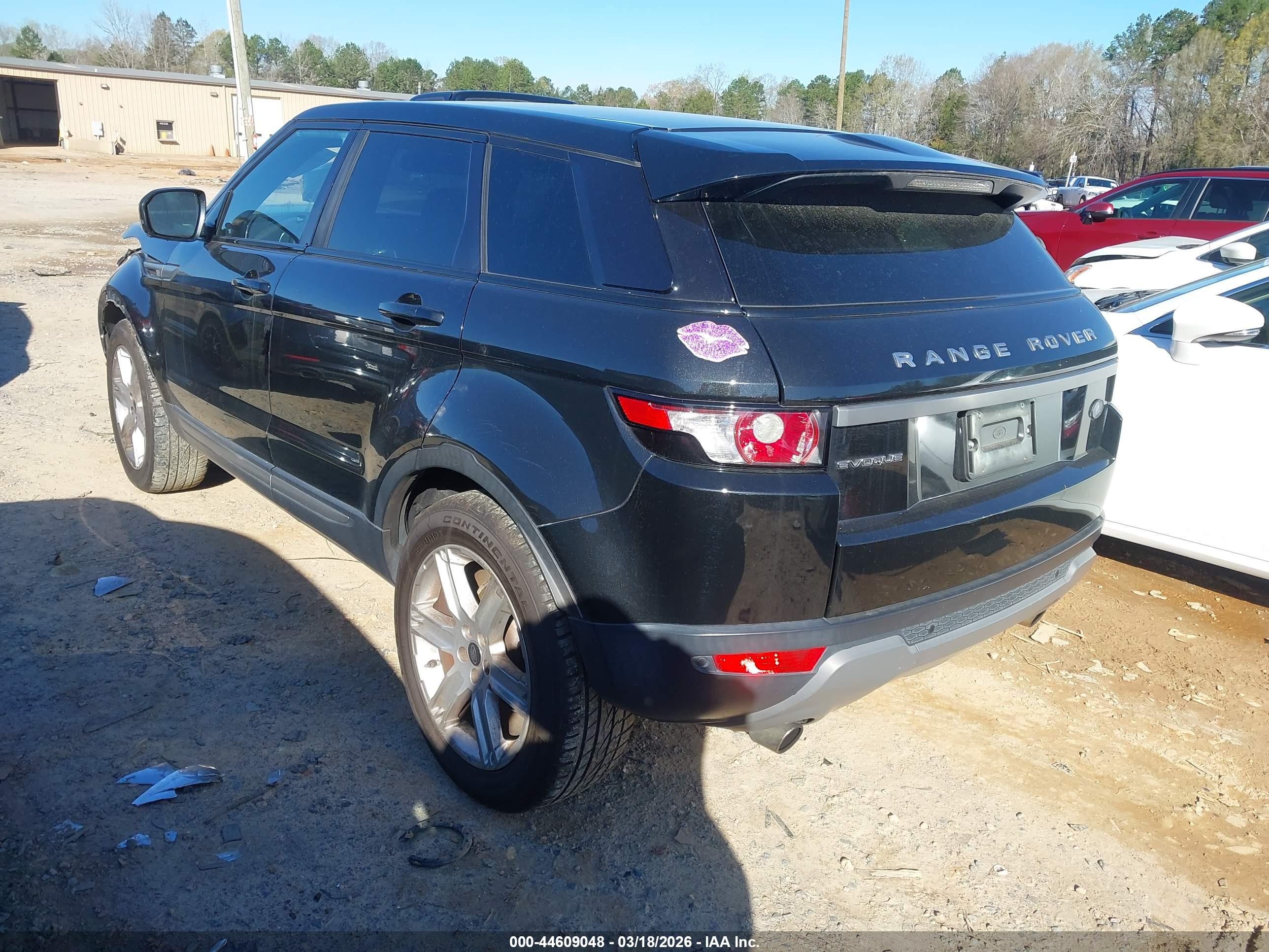 LAND ROVER image 3