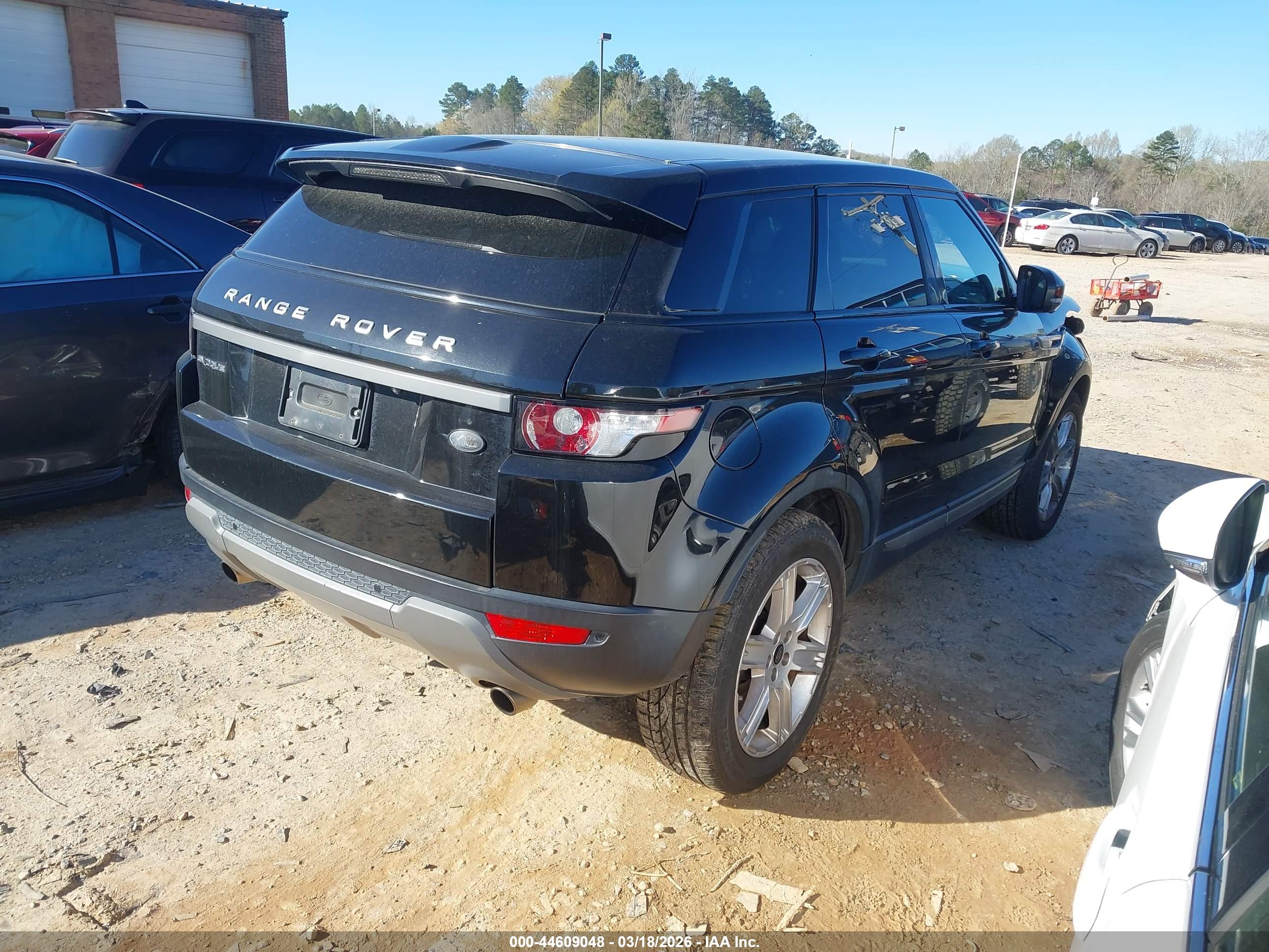 LAND ROVER image 4