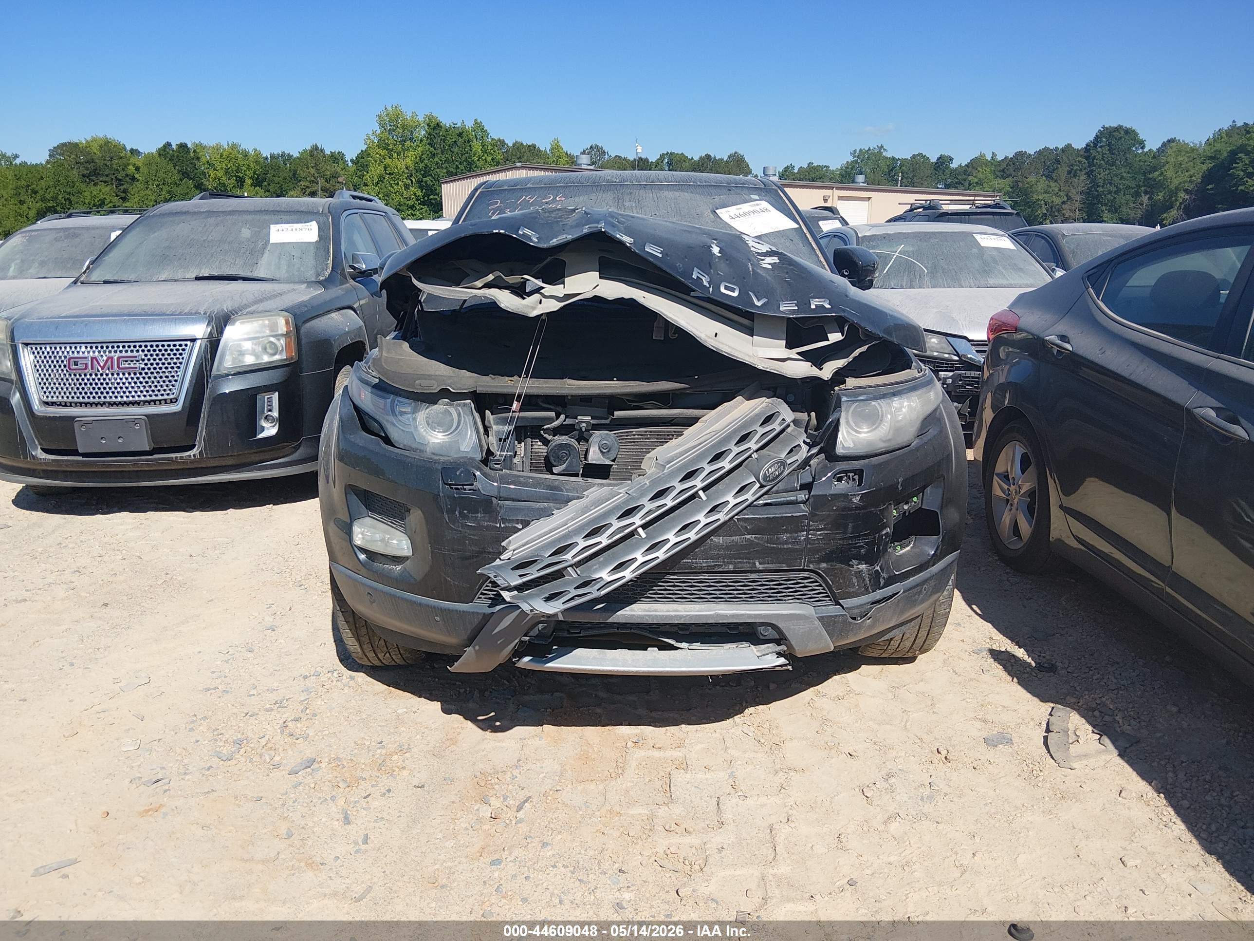 LAND ROVER image 6