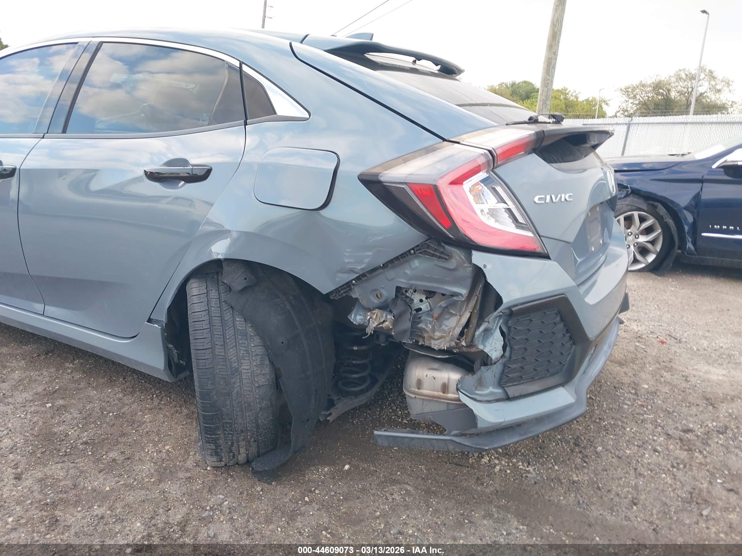 HONDA CIVIC image 6
