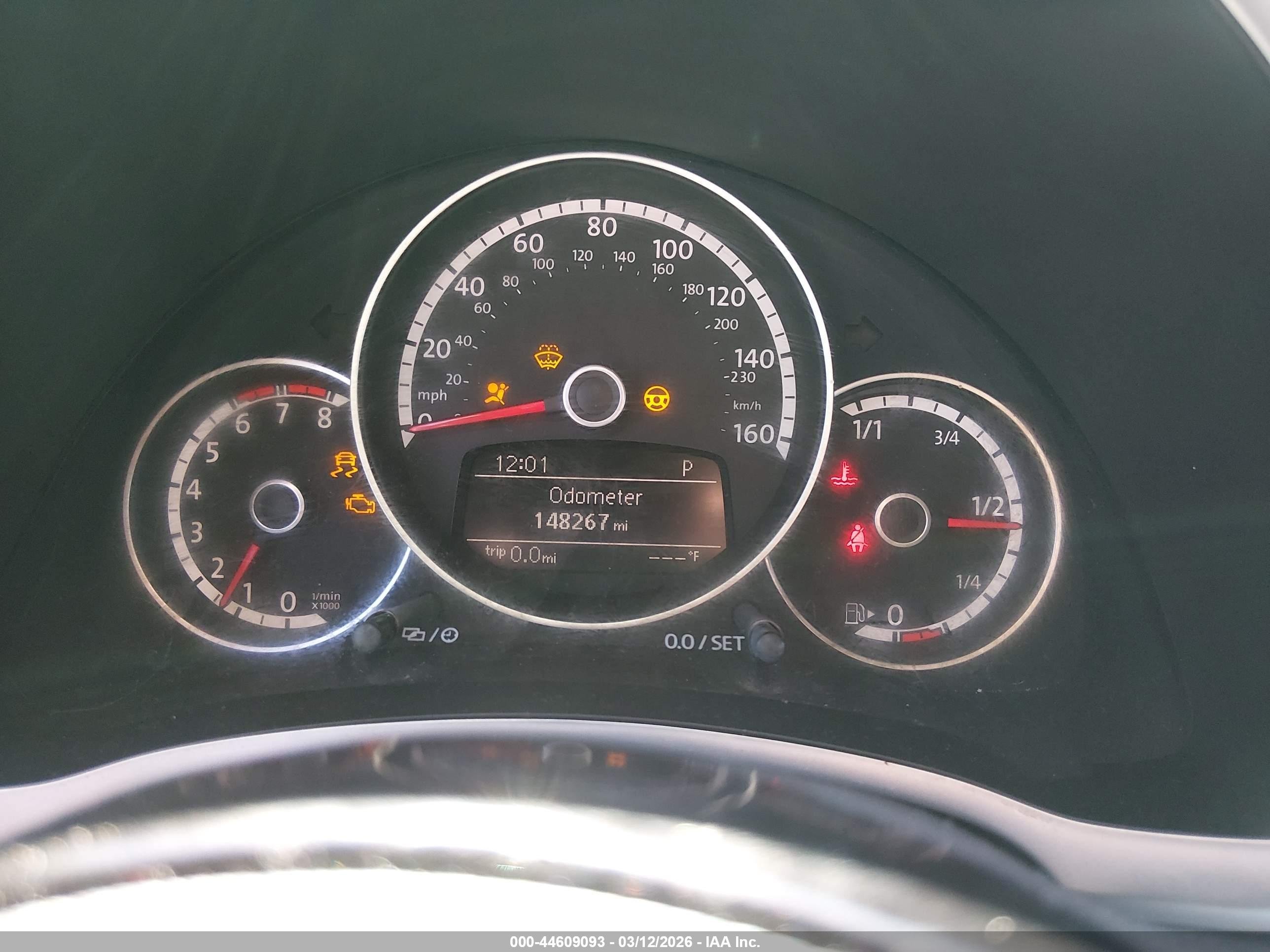 VOLKSWAGEN BEETLE image 7