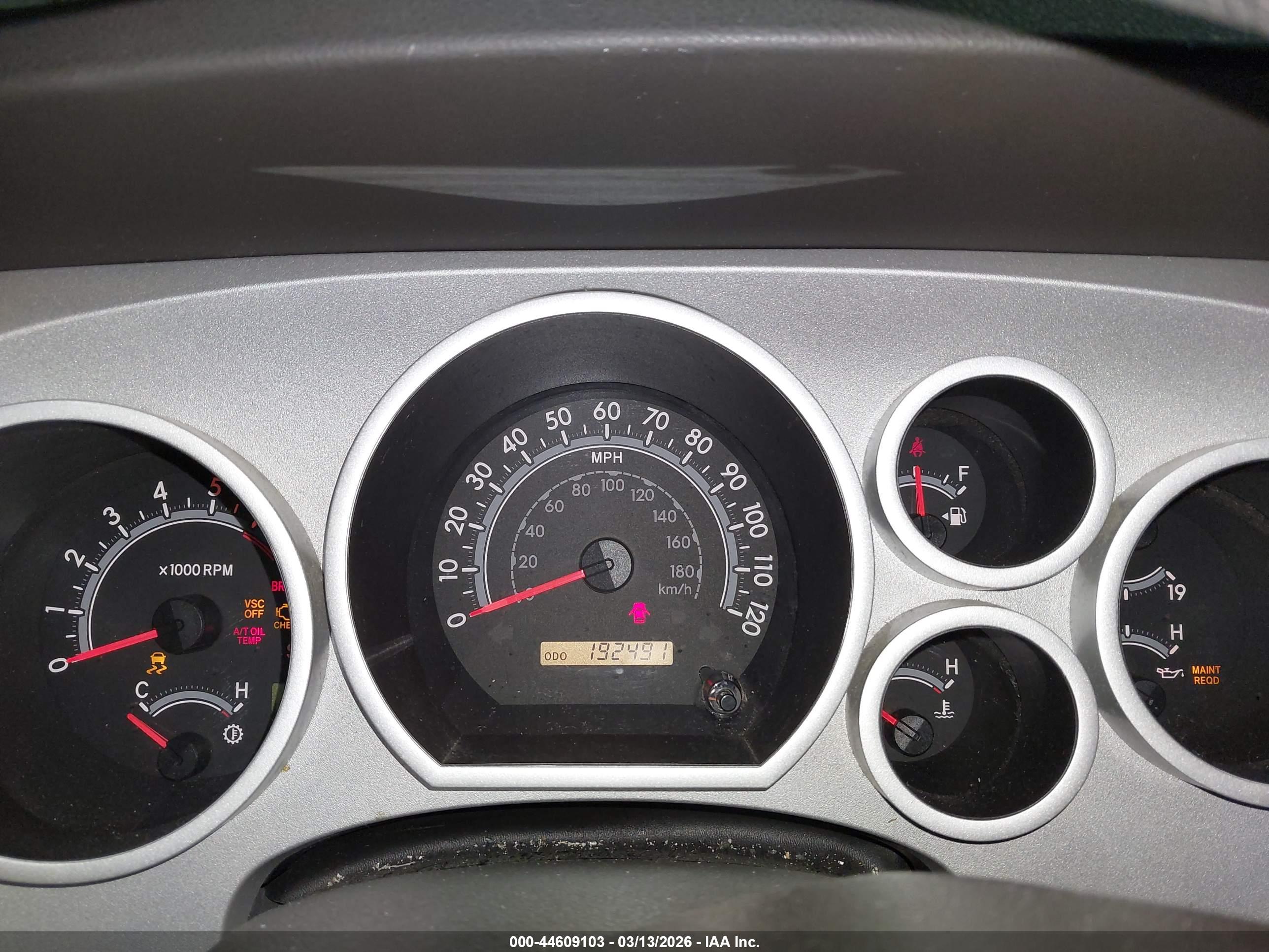 TOYOTA TUNDRA image 7