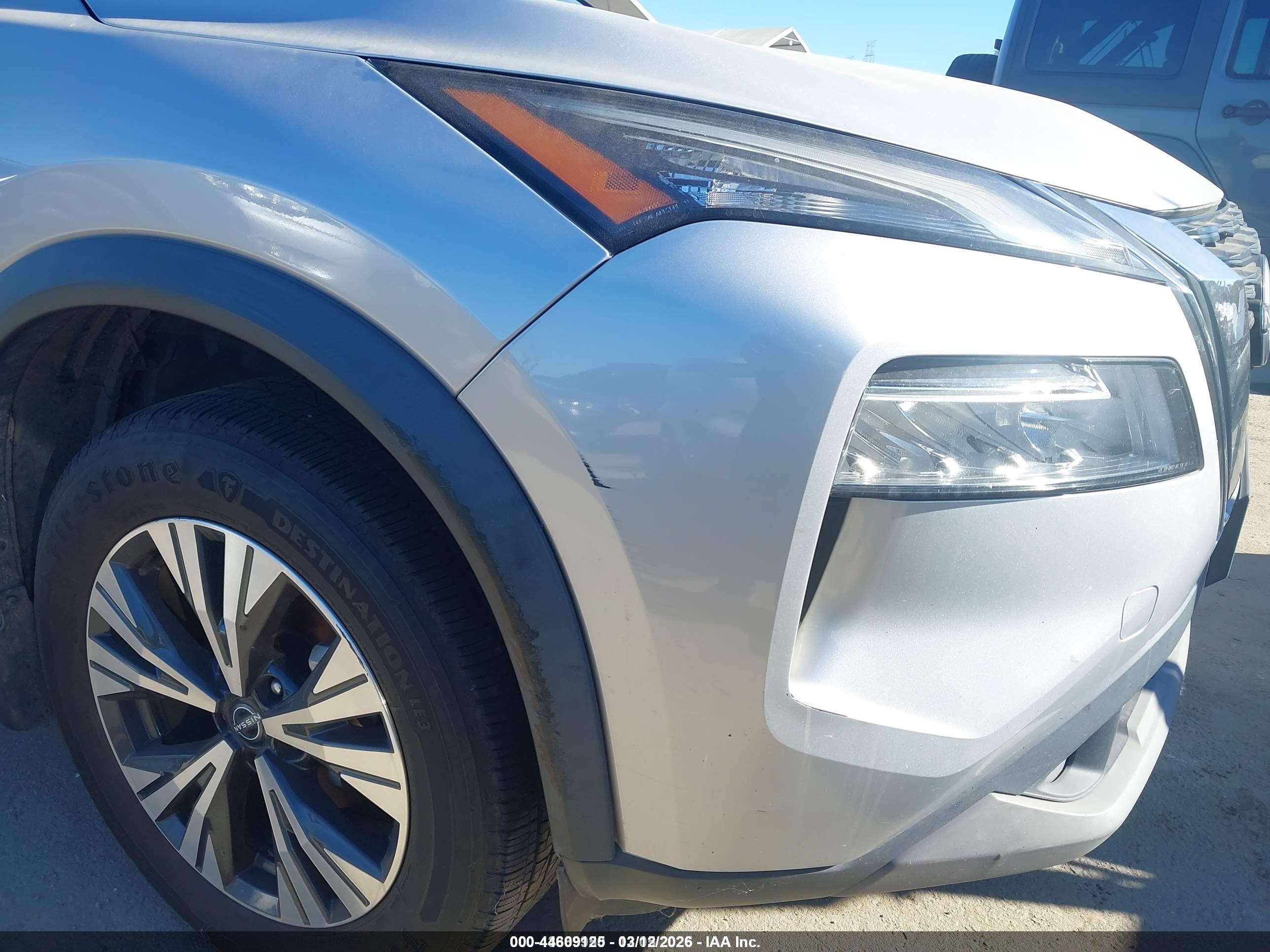 NISSAN ROGUE image 6