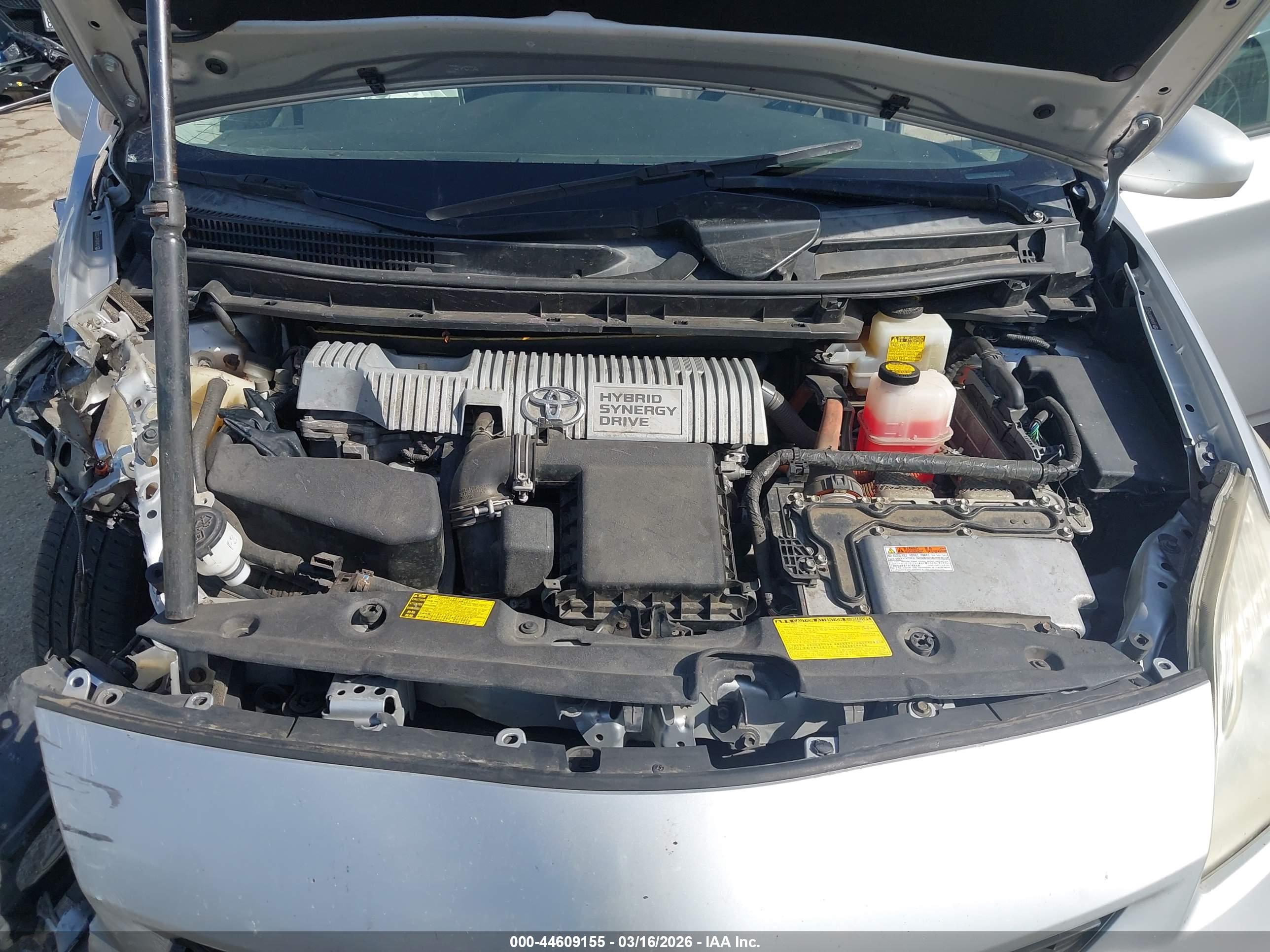 TOYOTA PRIUS image 10