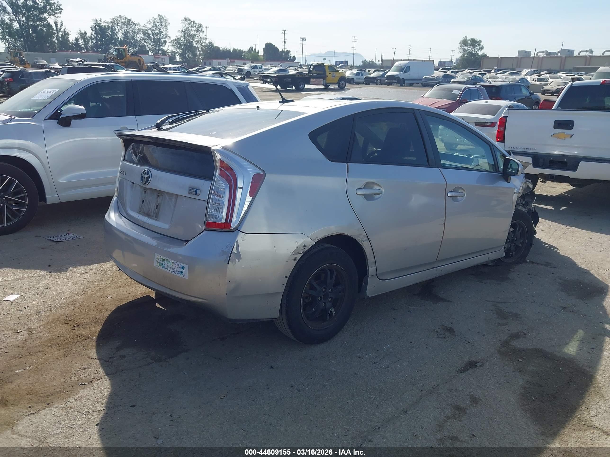 TOYOTA PRIUS image 4