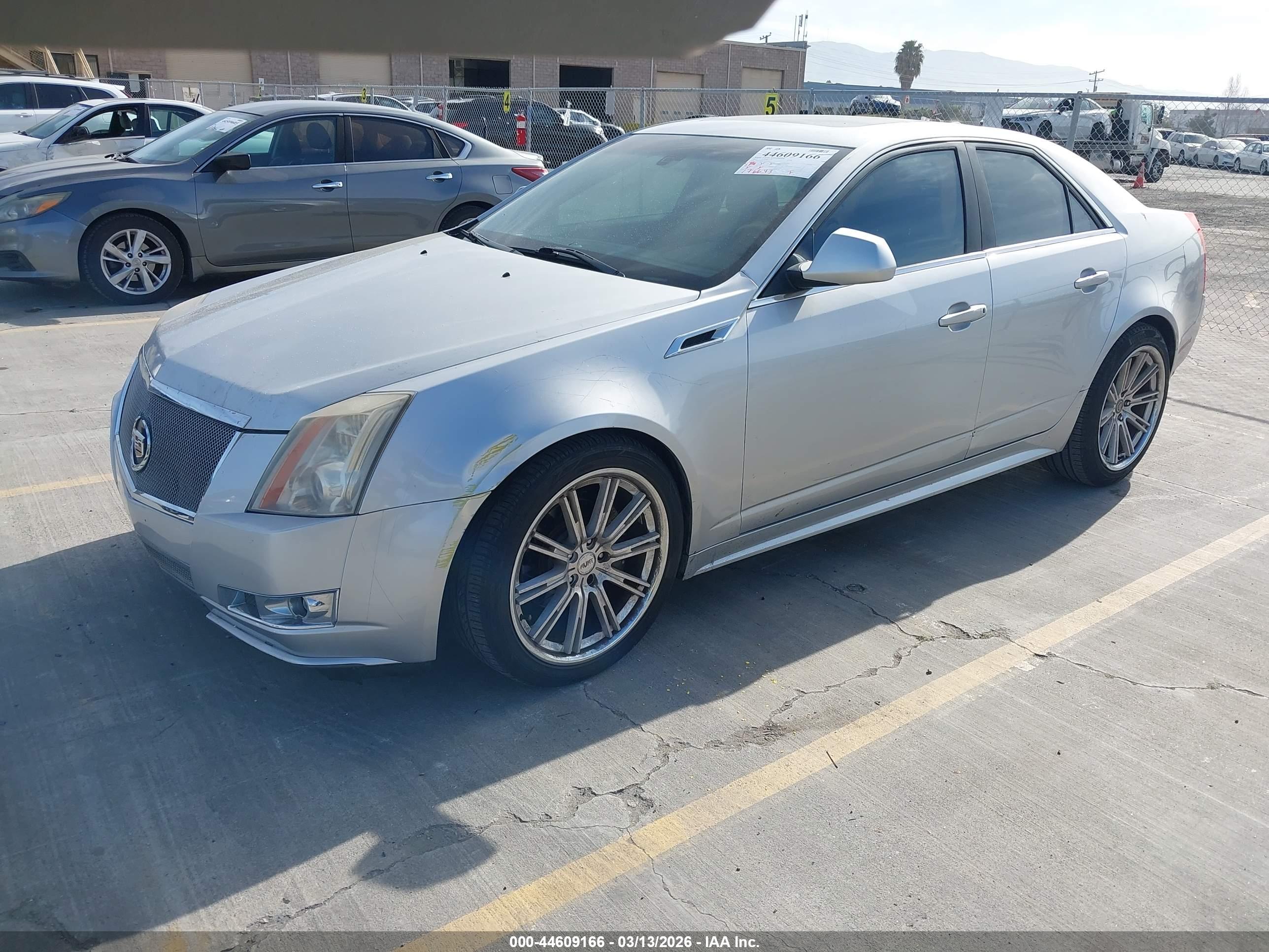 CADILLAC CTS image 2