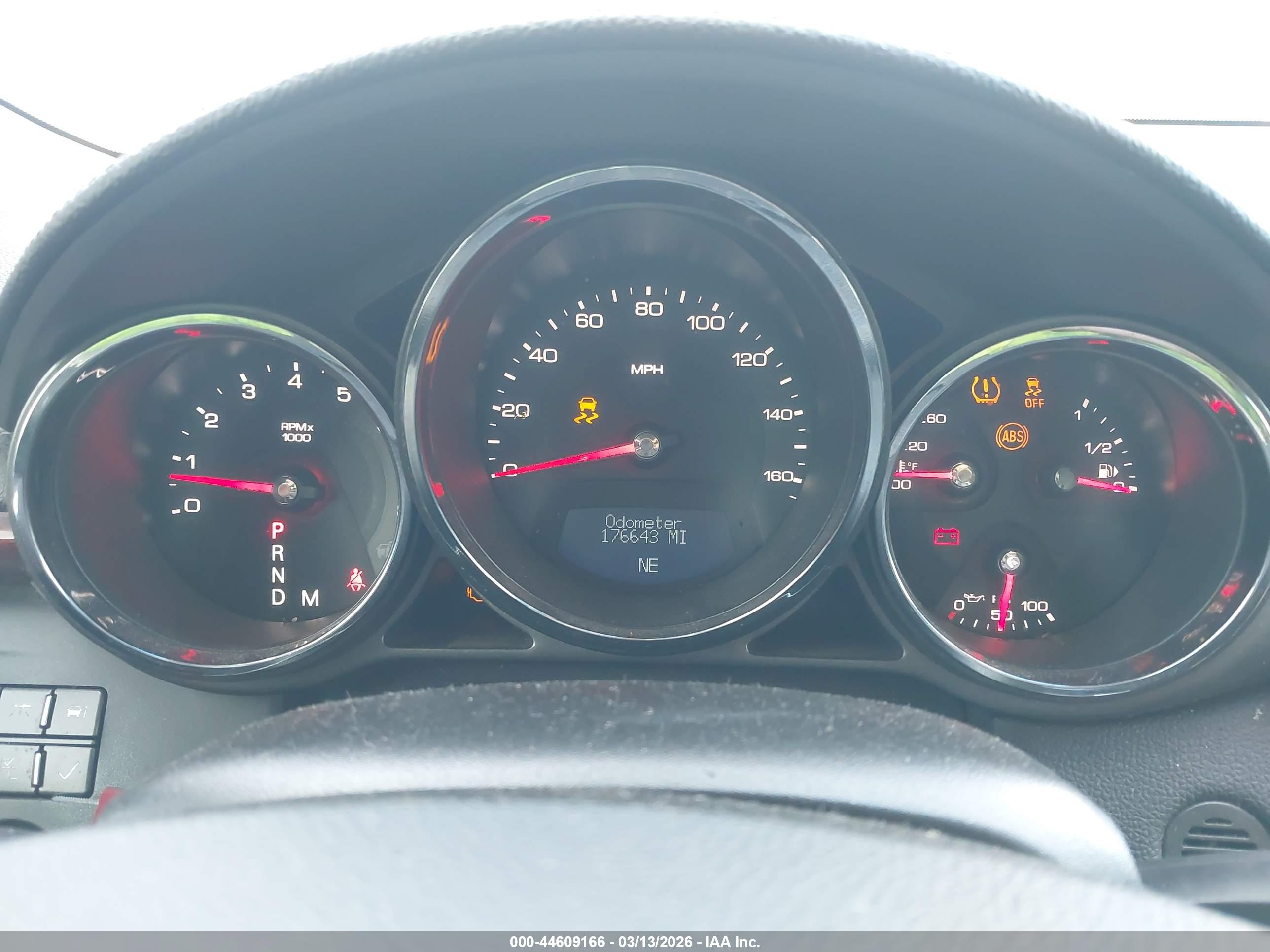 CADILLAC CTS image 7