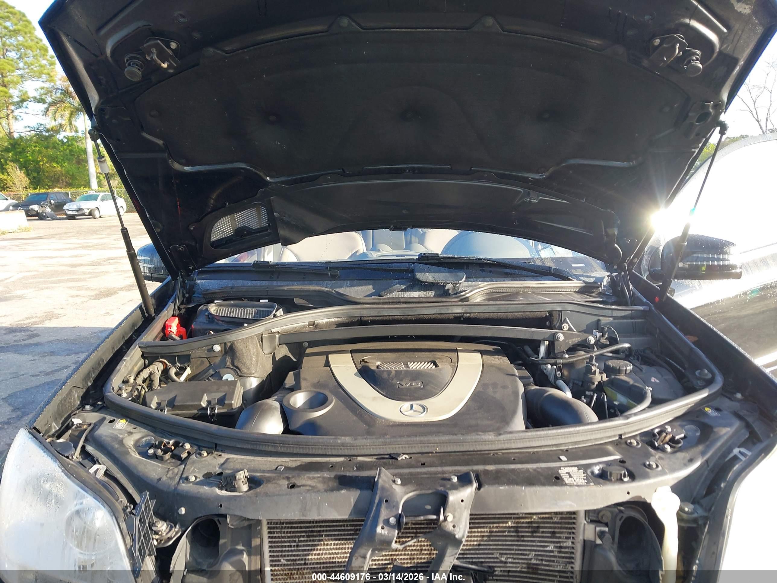MERCEDES-BENZ GL image 10