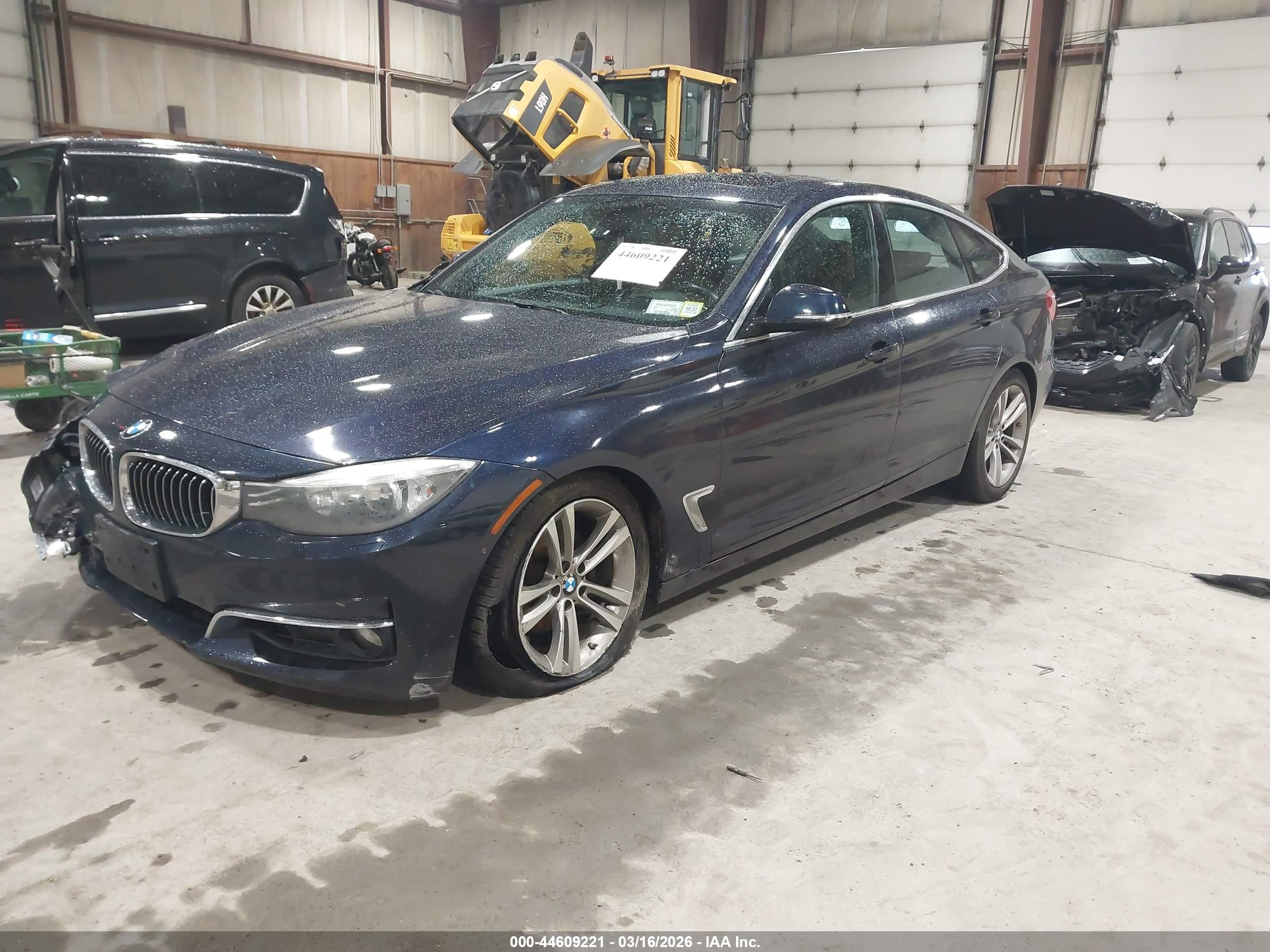 BMW 328I image 2