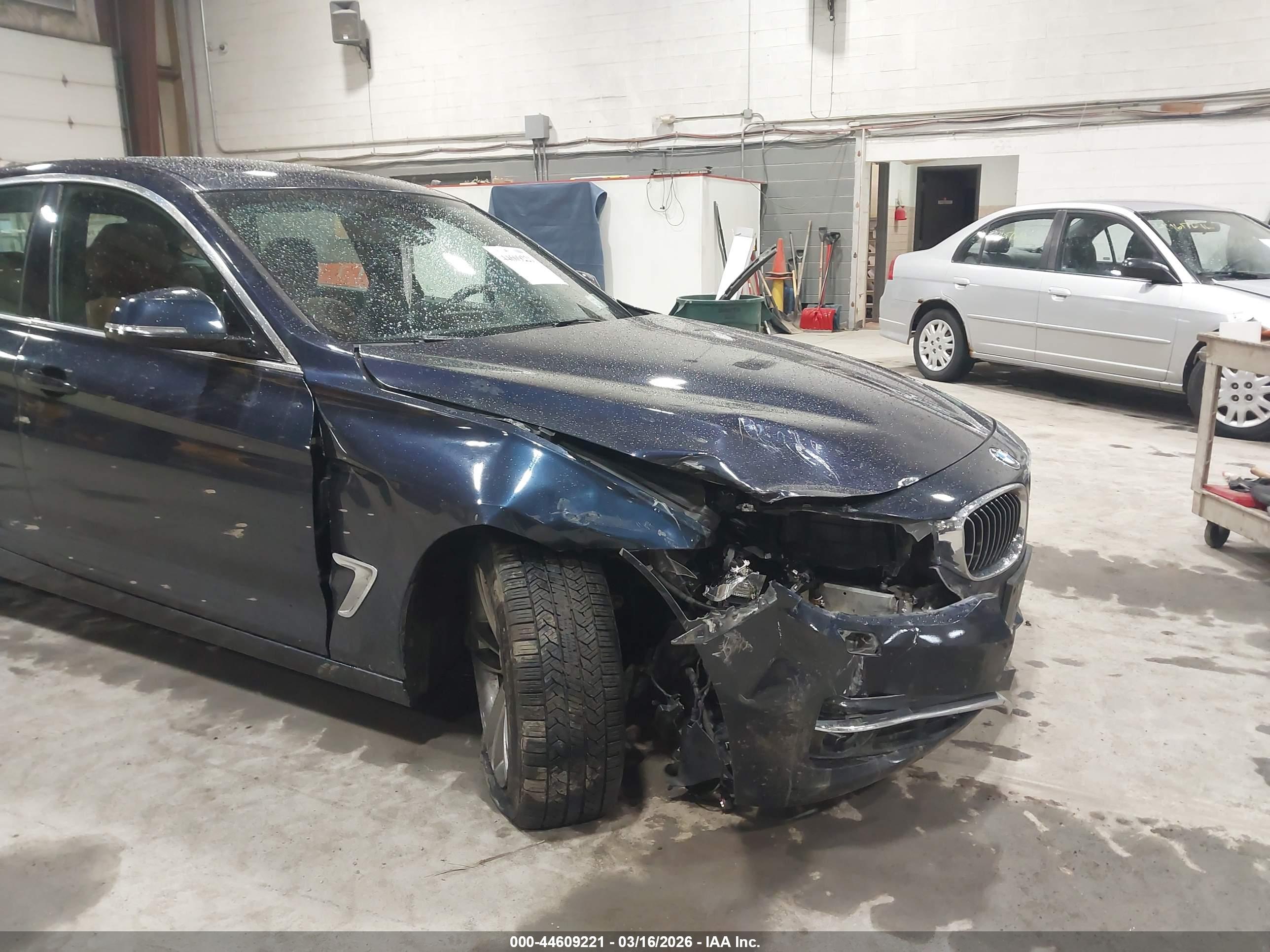 BMW 328I image 6