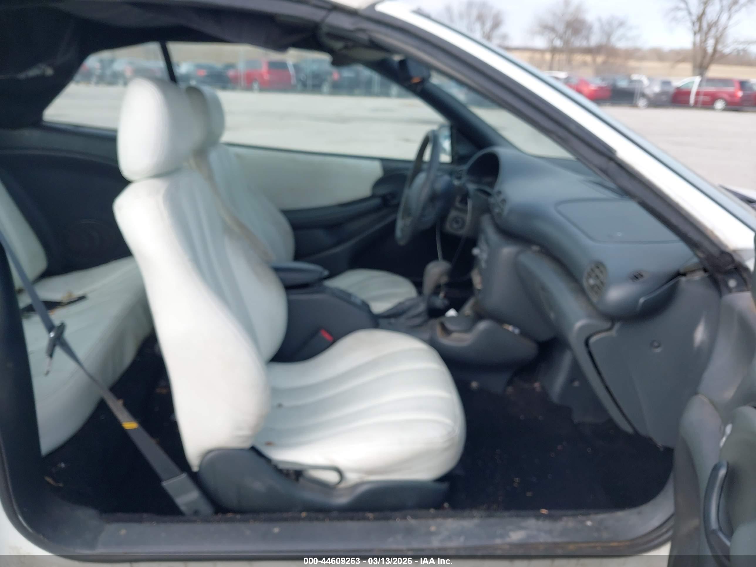 PONTIAC SUNFIRE image 5