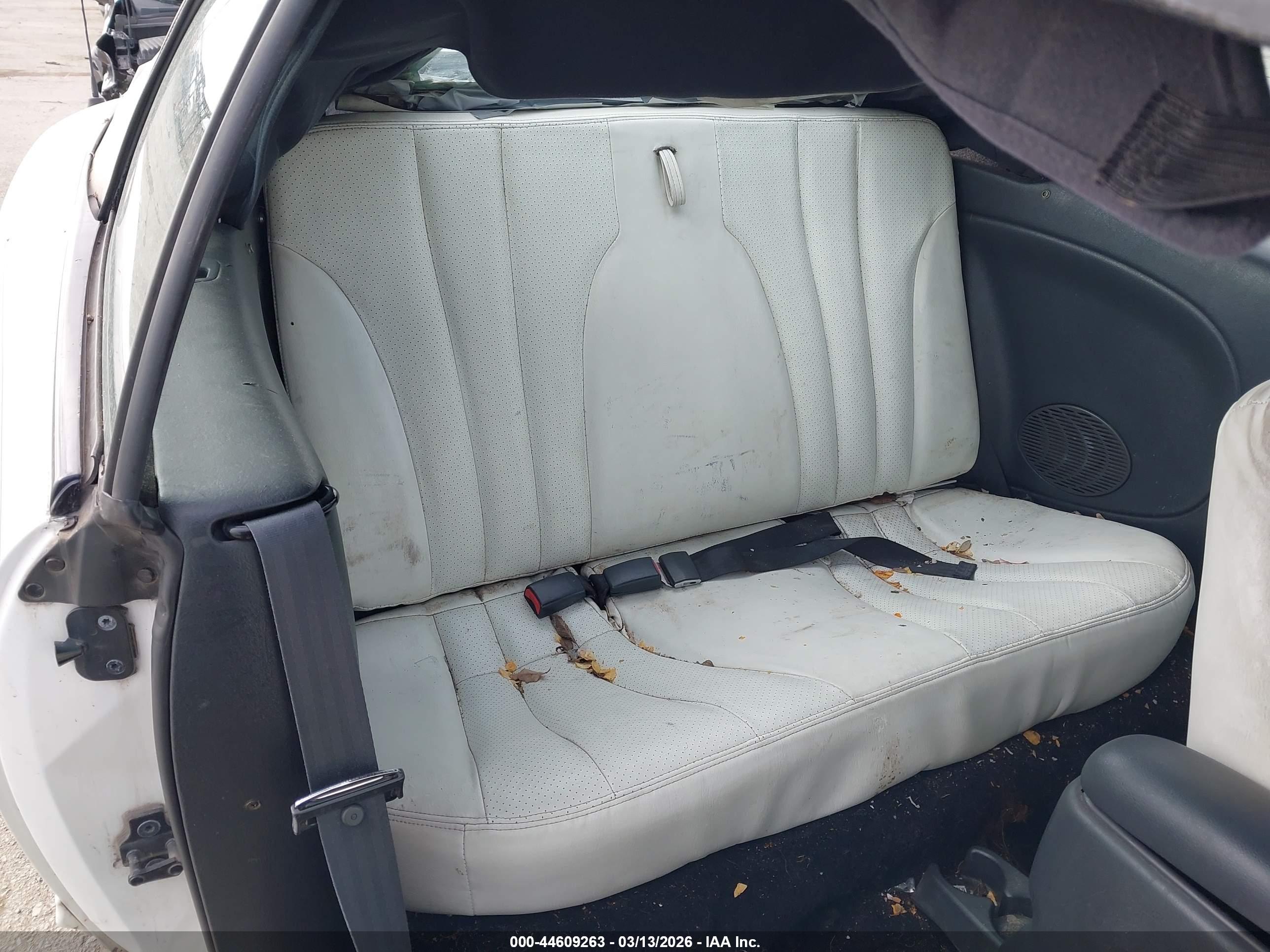 PONTIAC SUNFIRE image 8