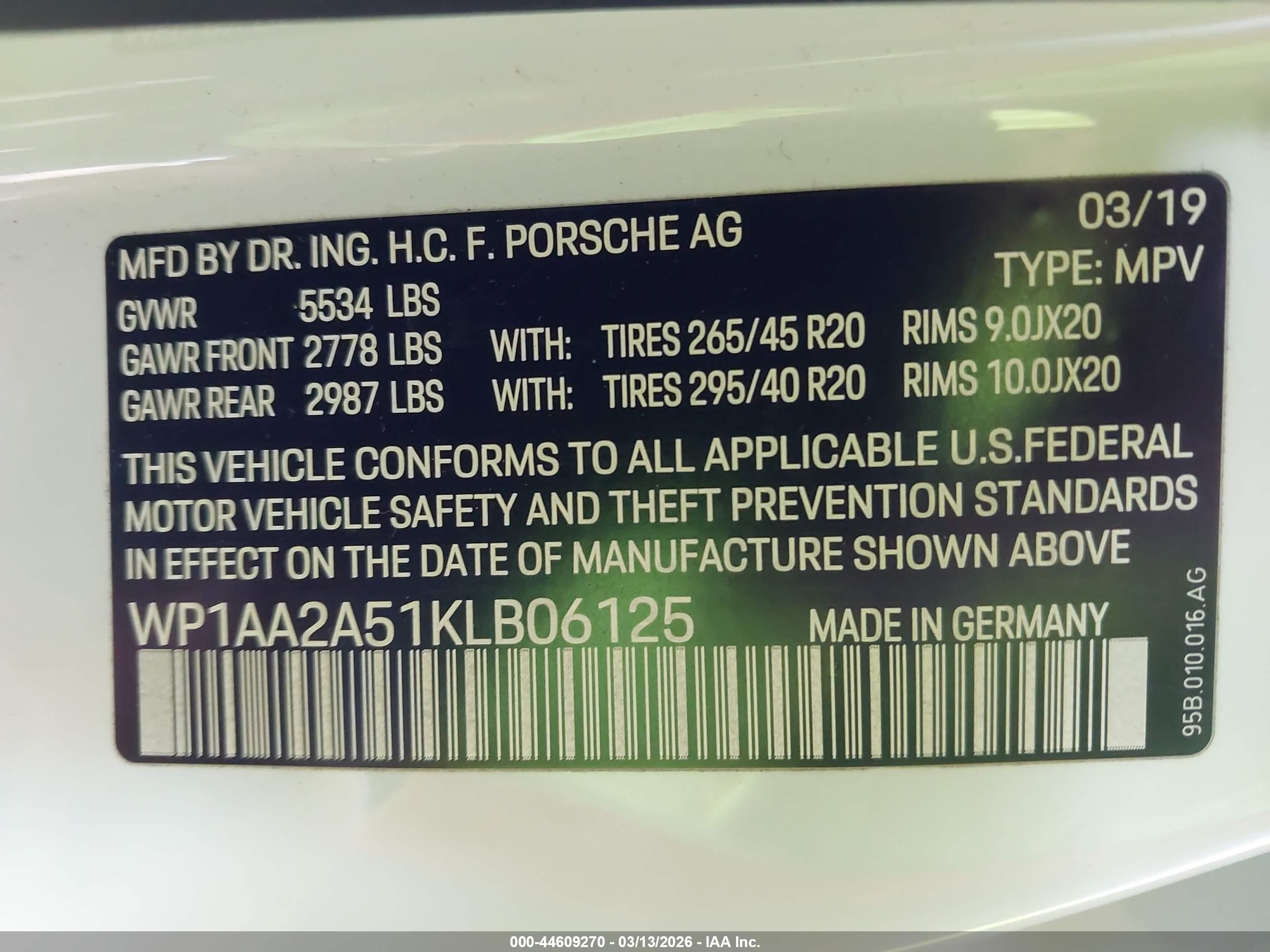PORSCHE MACAN image 9