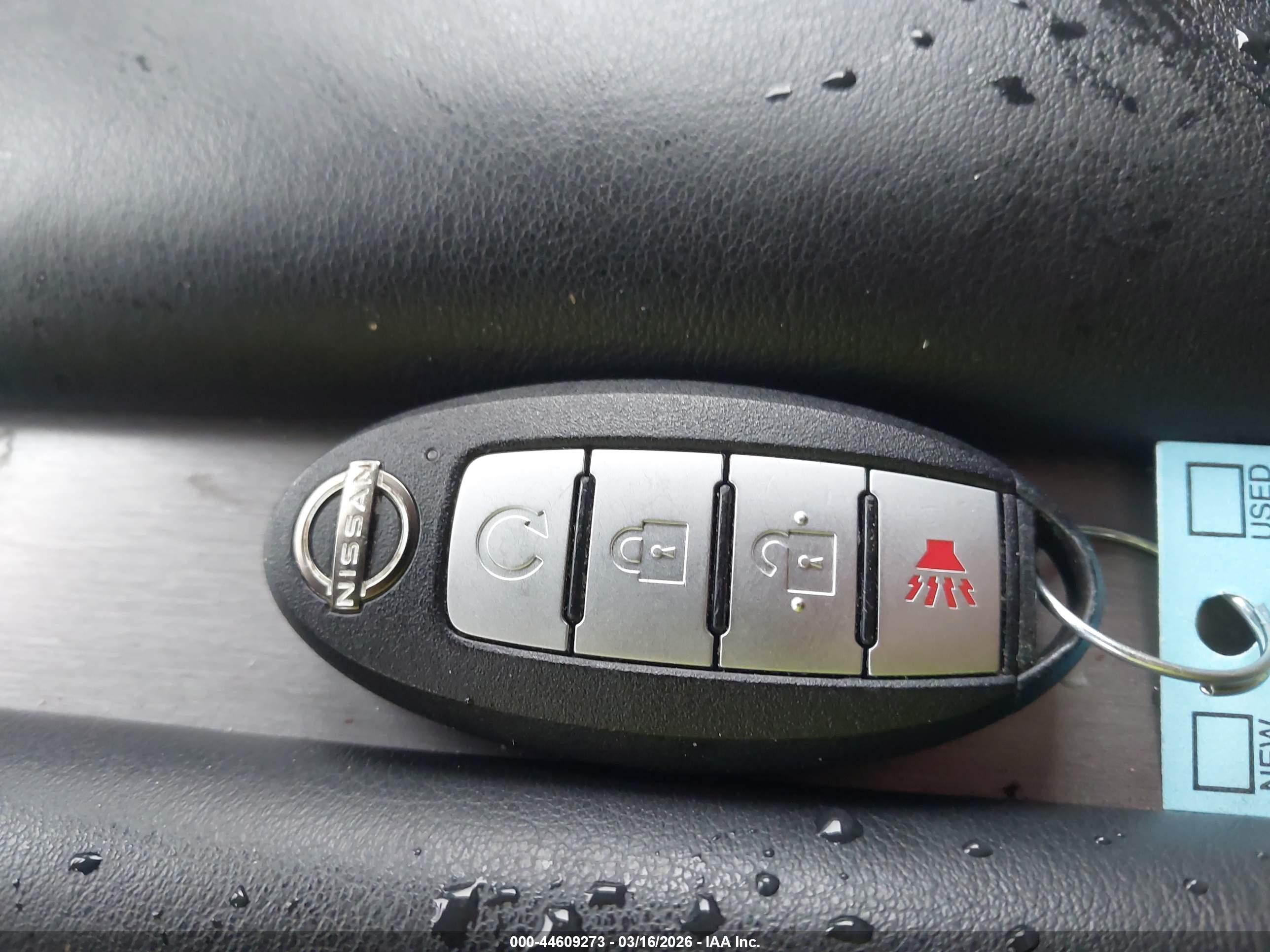 NISSAN MURANO image 11