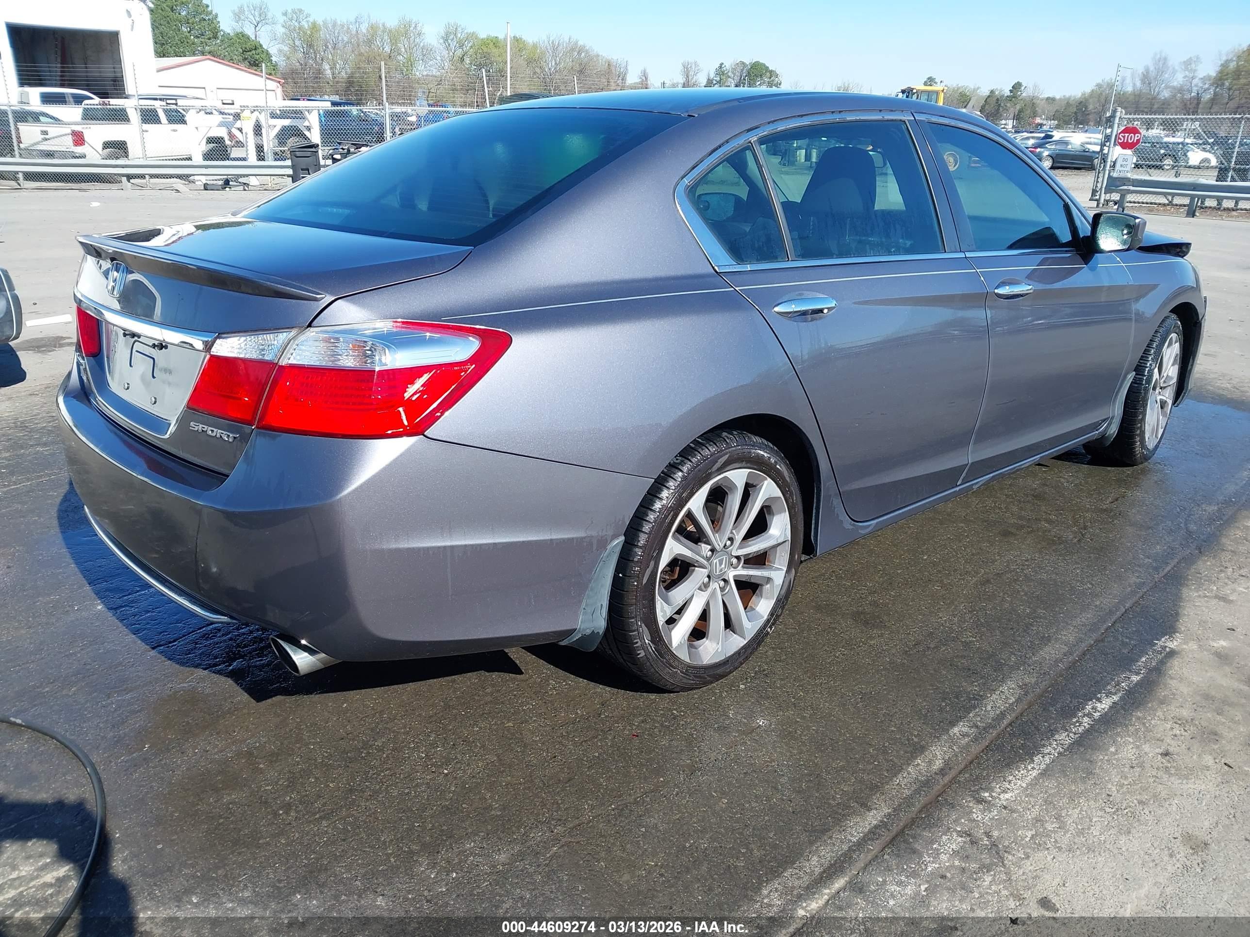 HONDA ACCORD image 4