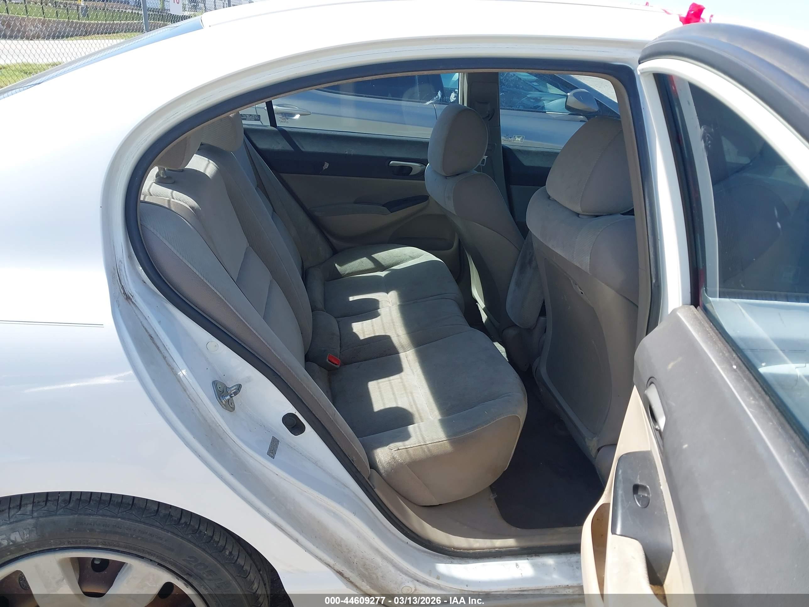 HONDA CIVIC image 8