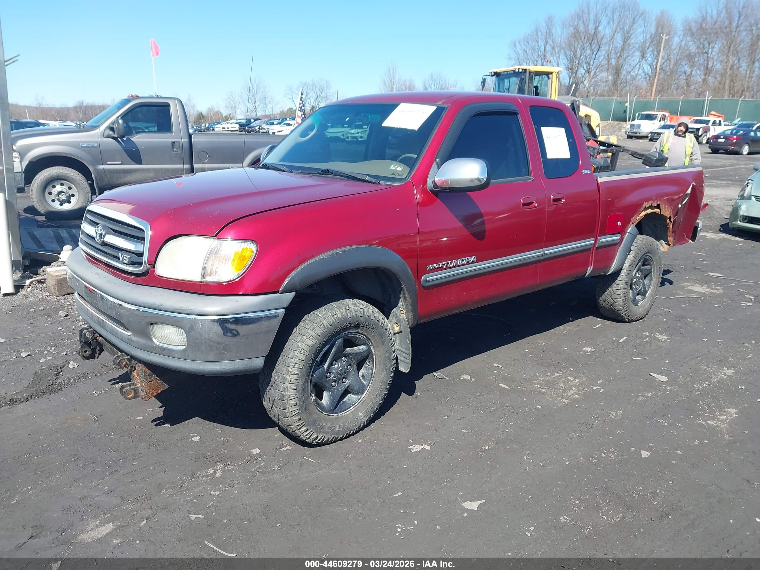 TOYOTA TUNDRA image 2