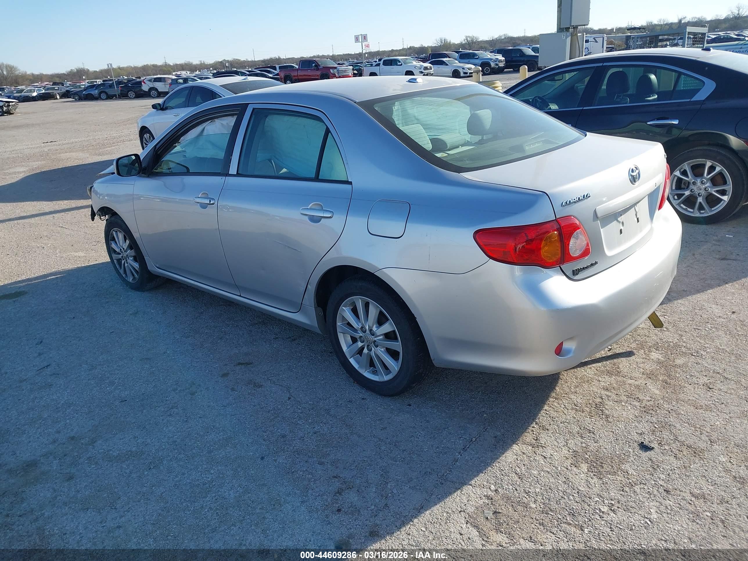 TOYOTA COROLLA image 3