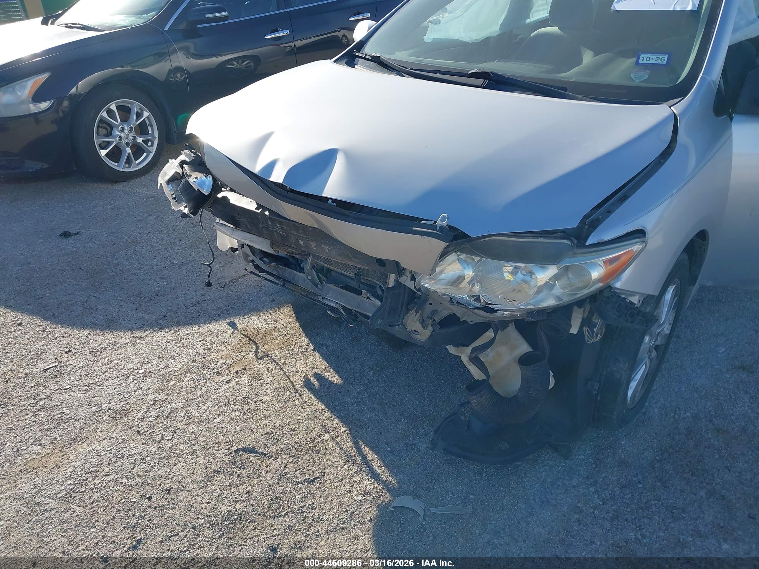 TOYOTA COROLLA image 6