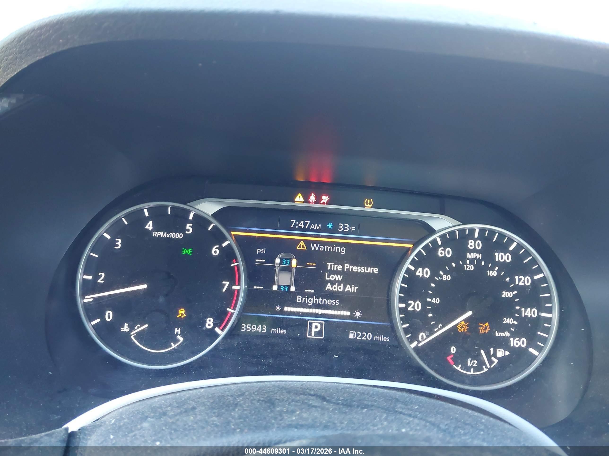 NISSAN SENTRA image 7