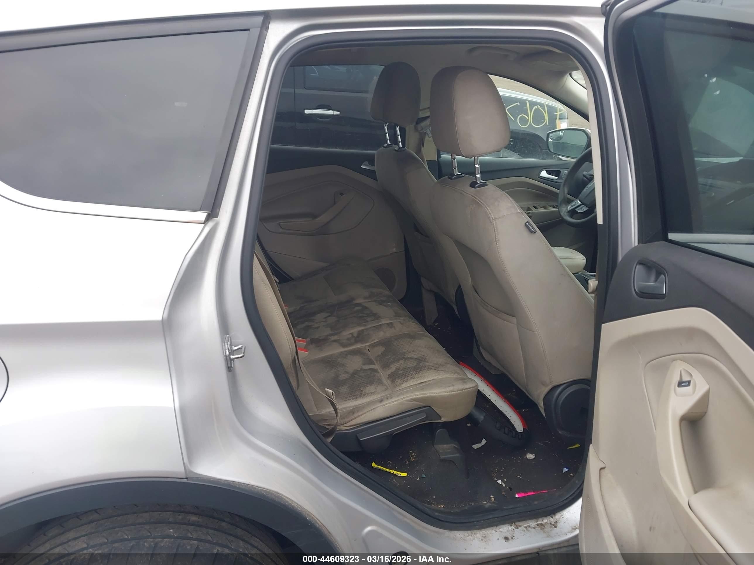 FORD ESCAPE image 8