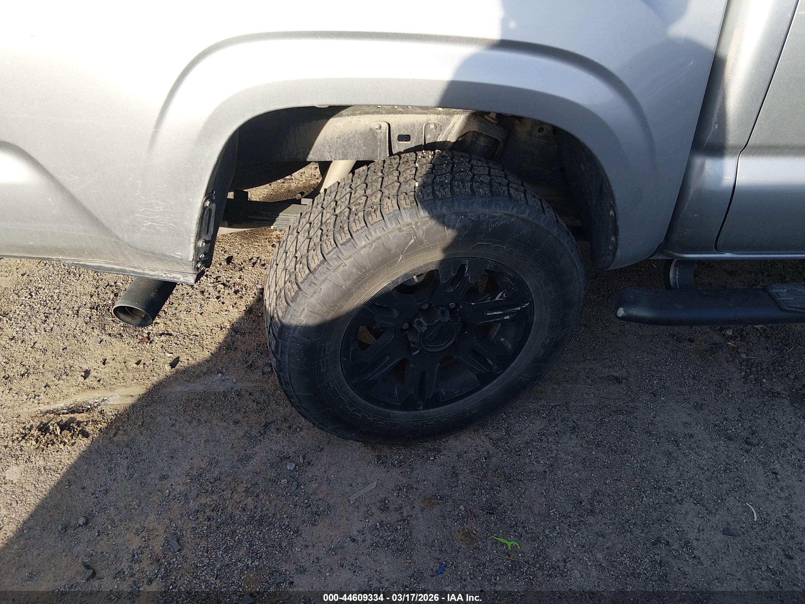 TOYOTA TACOMA image 6