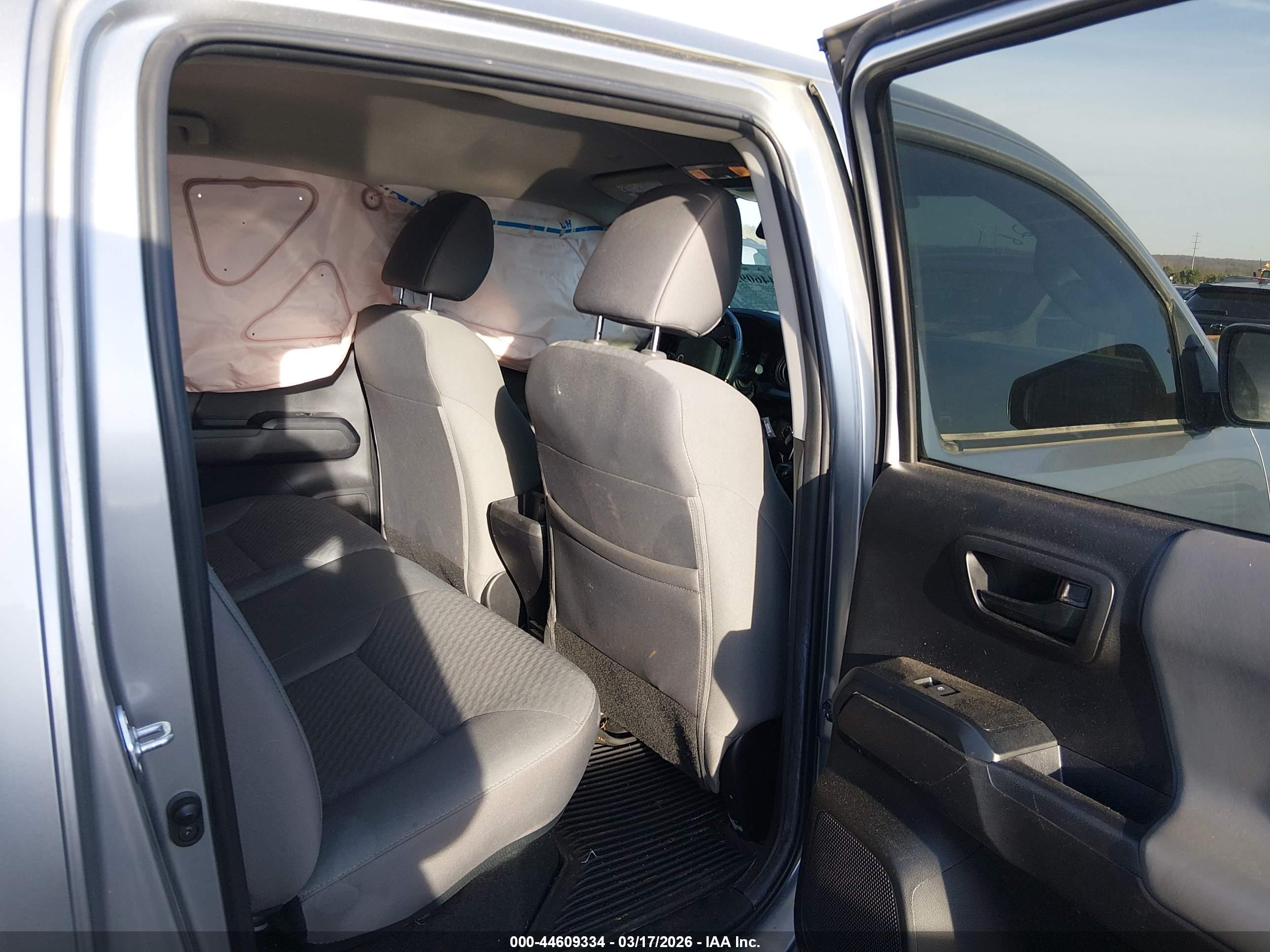 TOYOTA TACOMA image 8