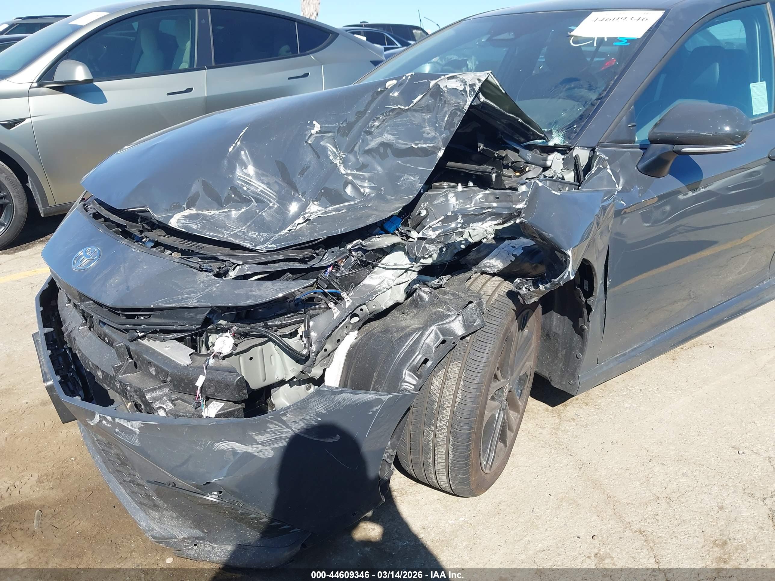 TOYOTA CAMRY image 6