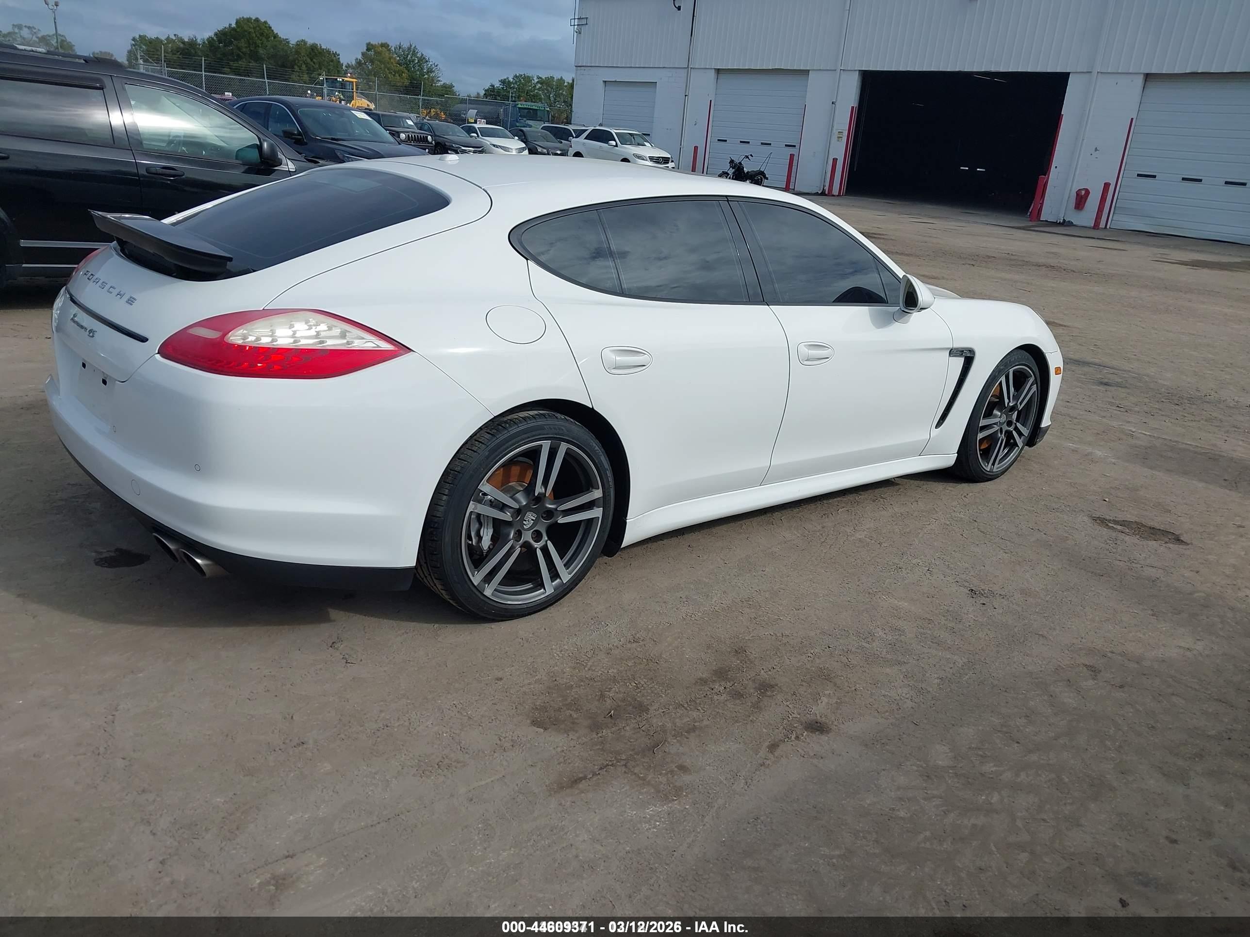 PORSCHE PANAMERA image 4