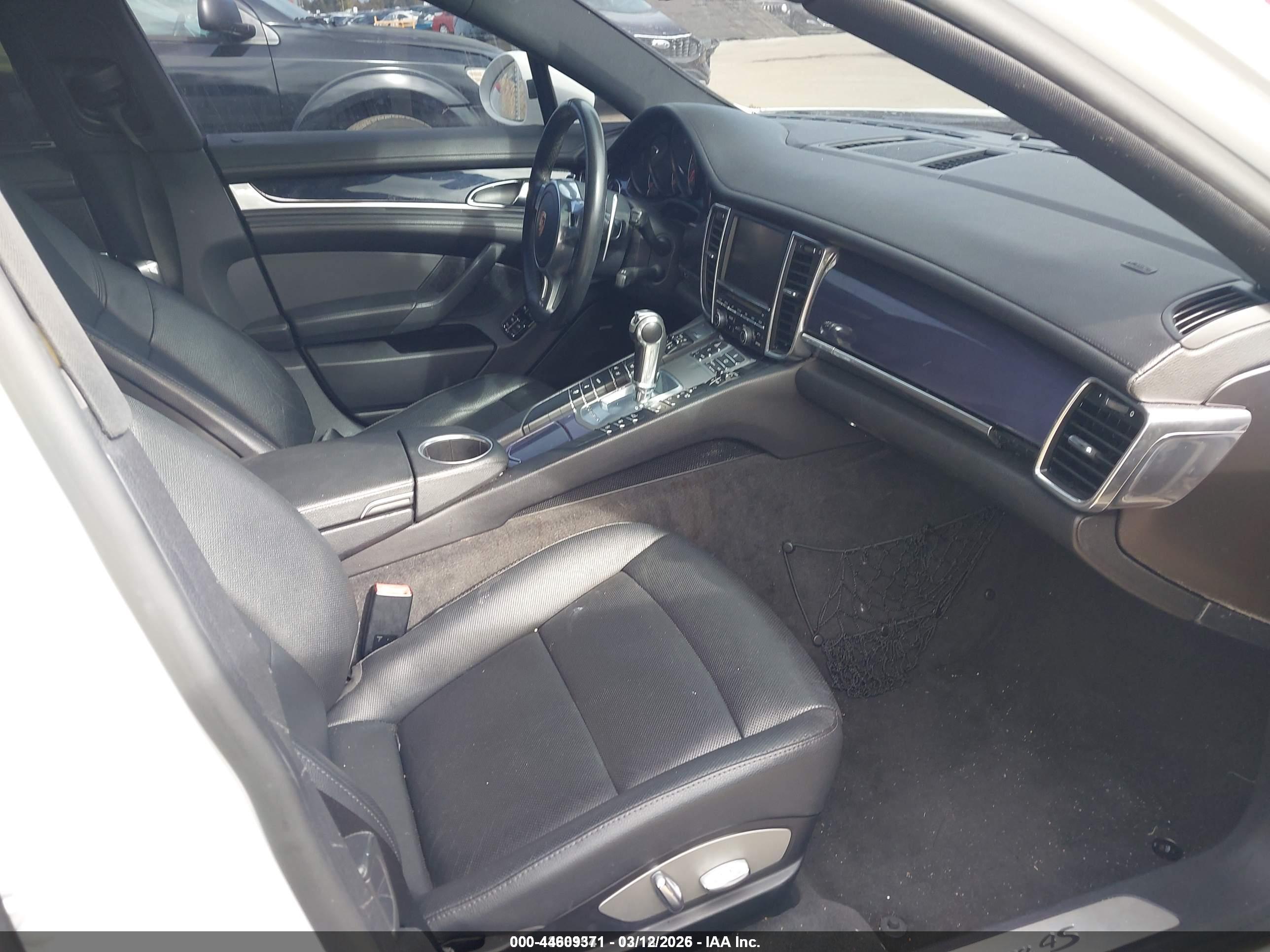 PORSCHE PANAMERA image 5