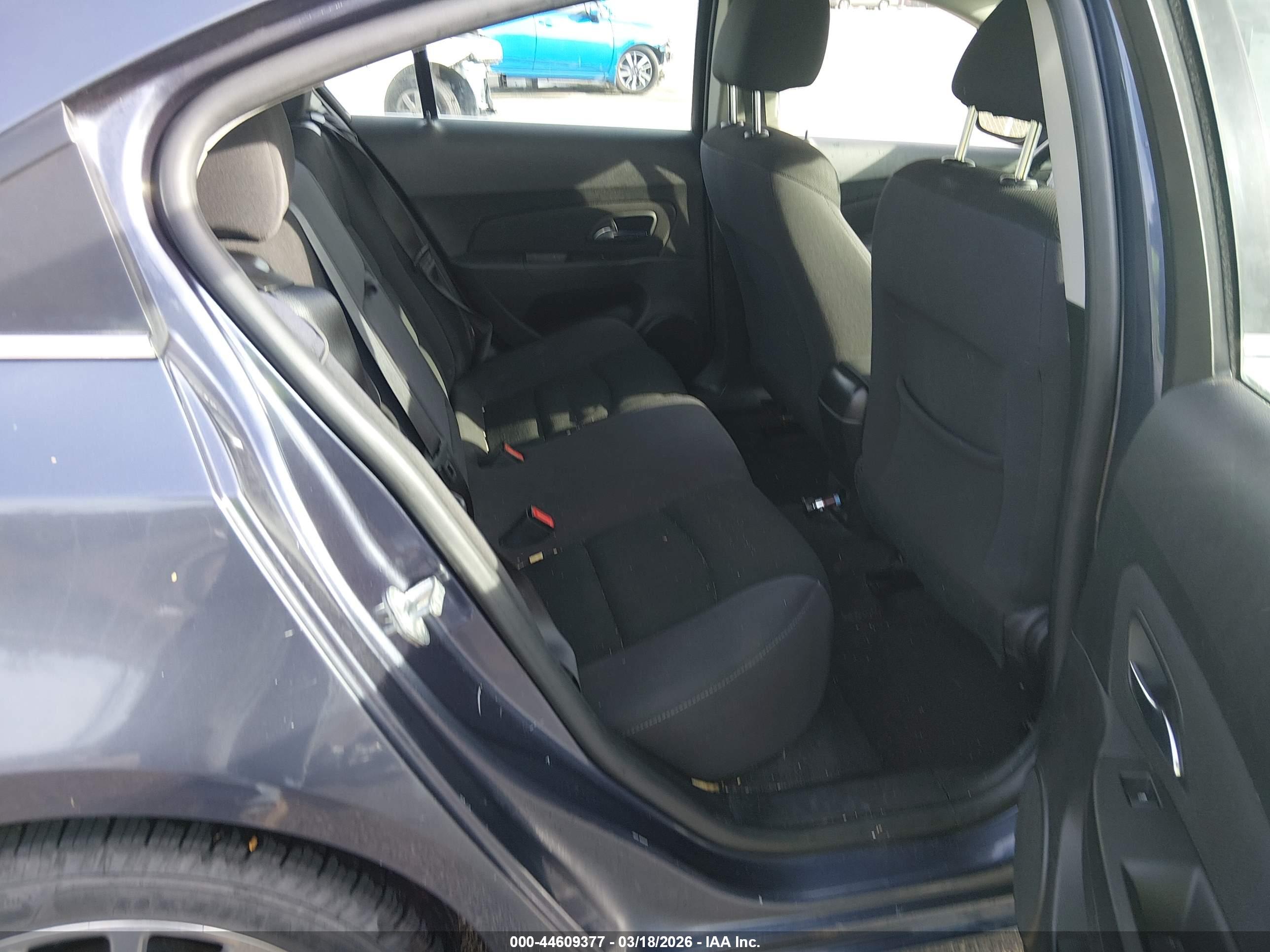CHEVROLET CRUZE image 8