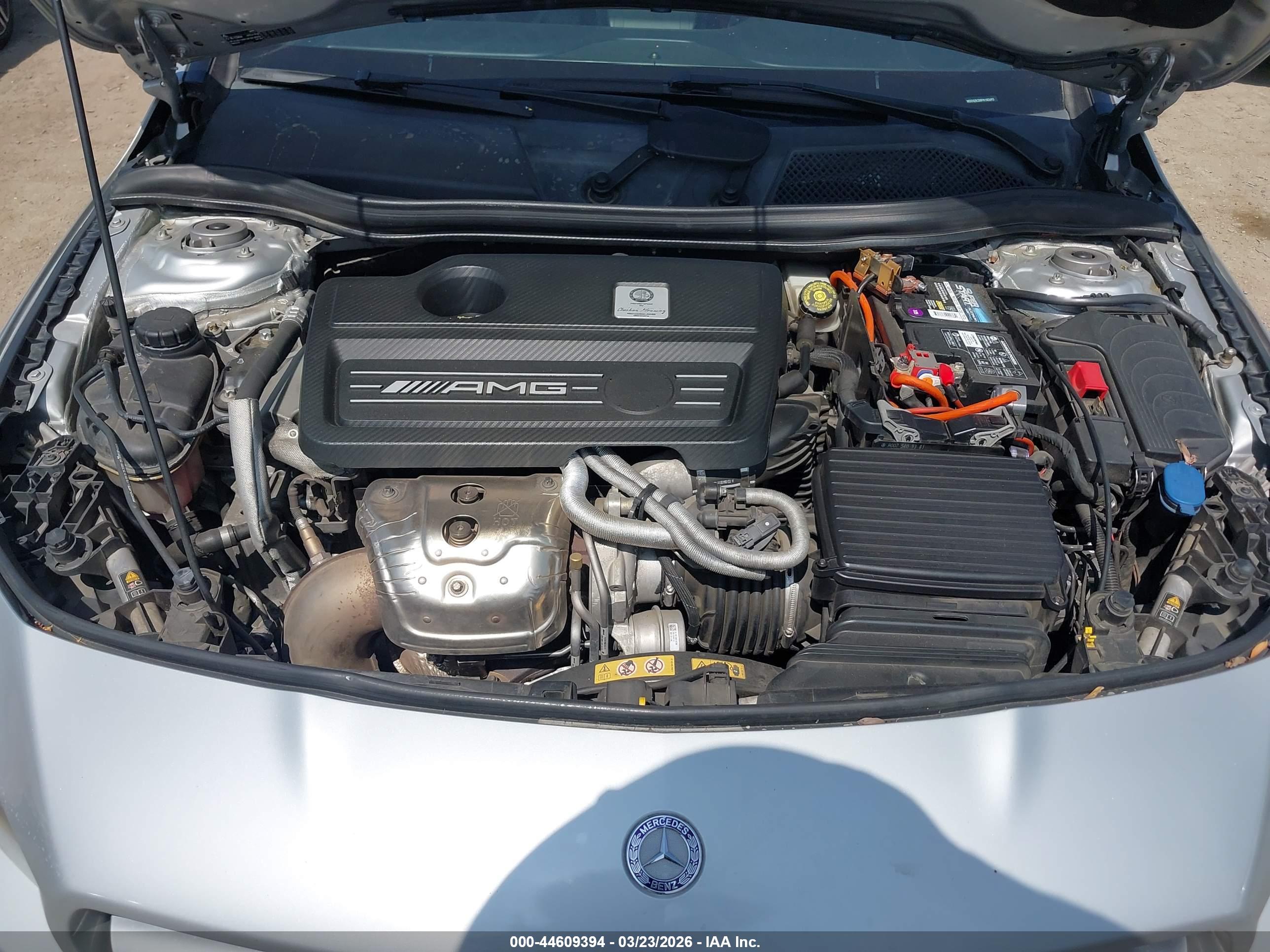 MERCEDES-BENZ CLA image 10