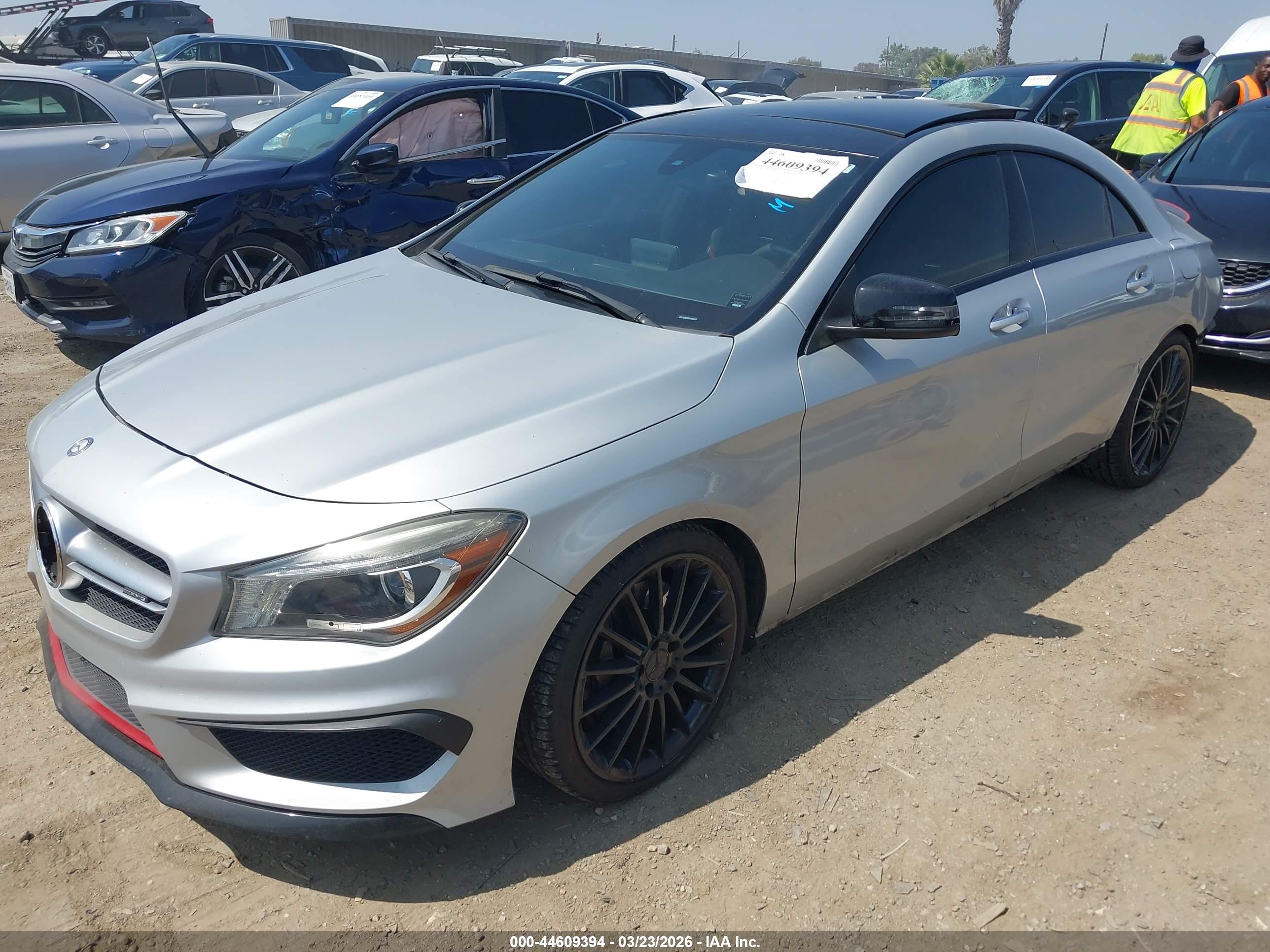 MERCEDES-BENZ CLA image 2