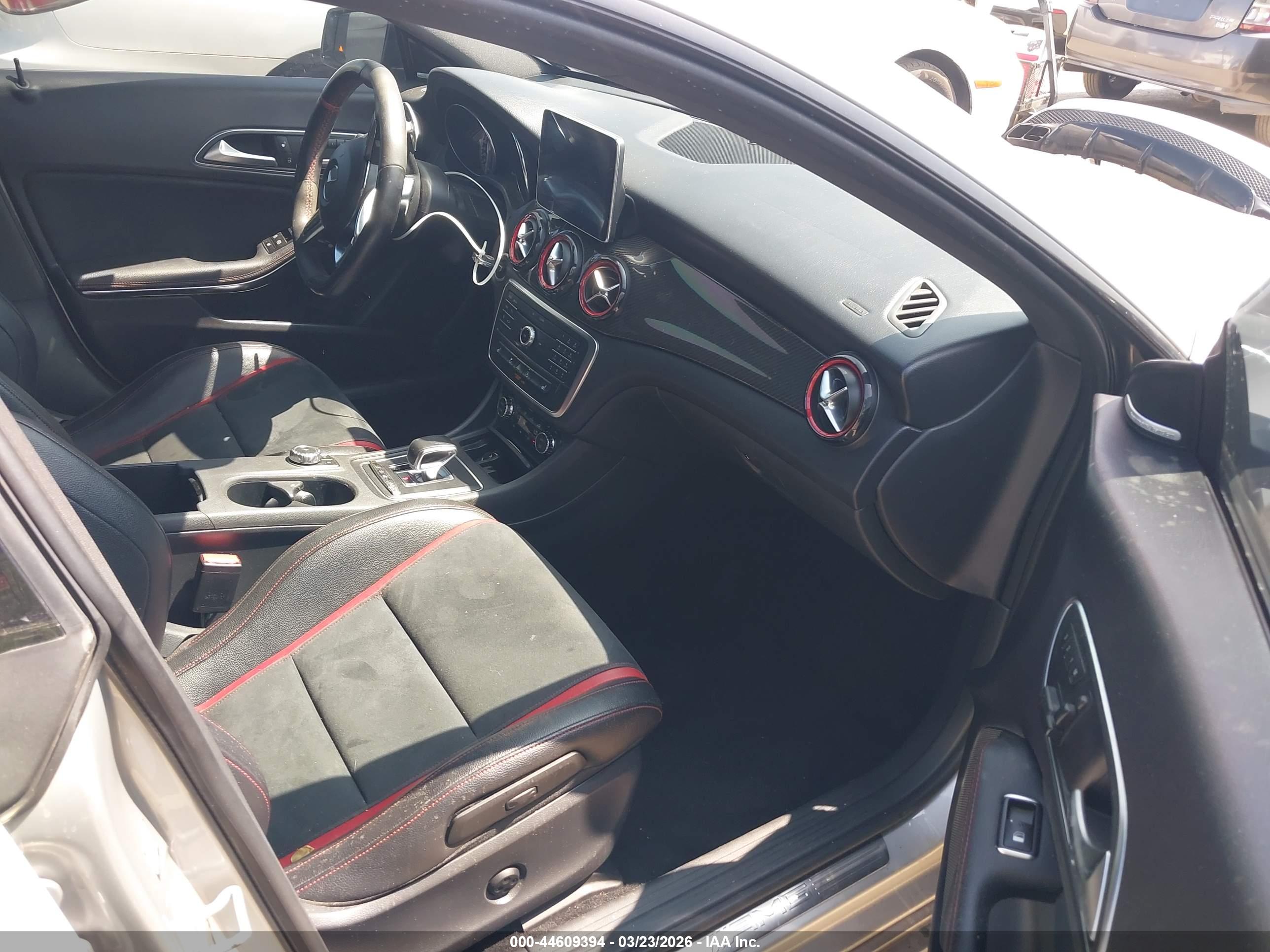 MERCEDES-BENZ CLA image 5