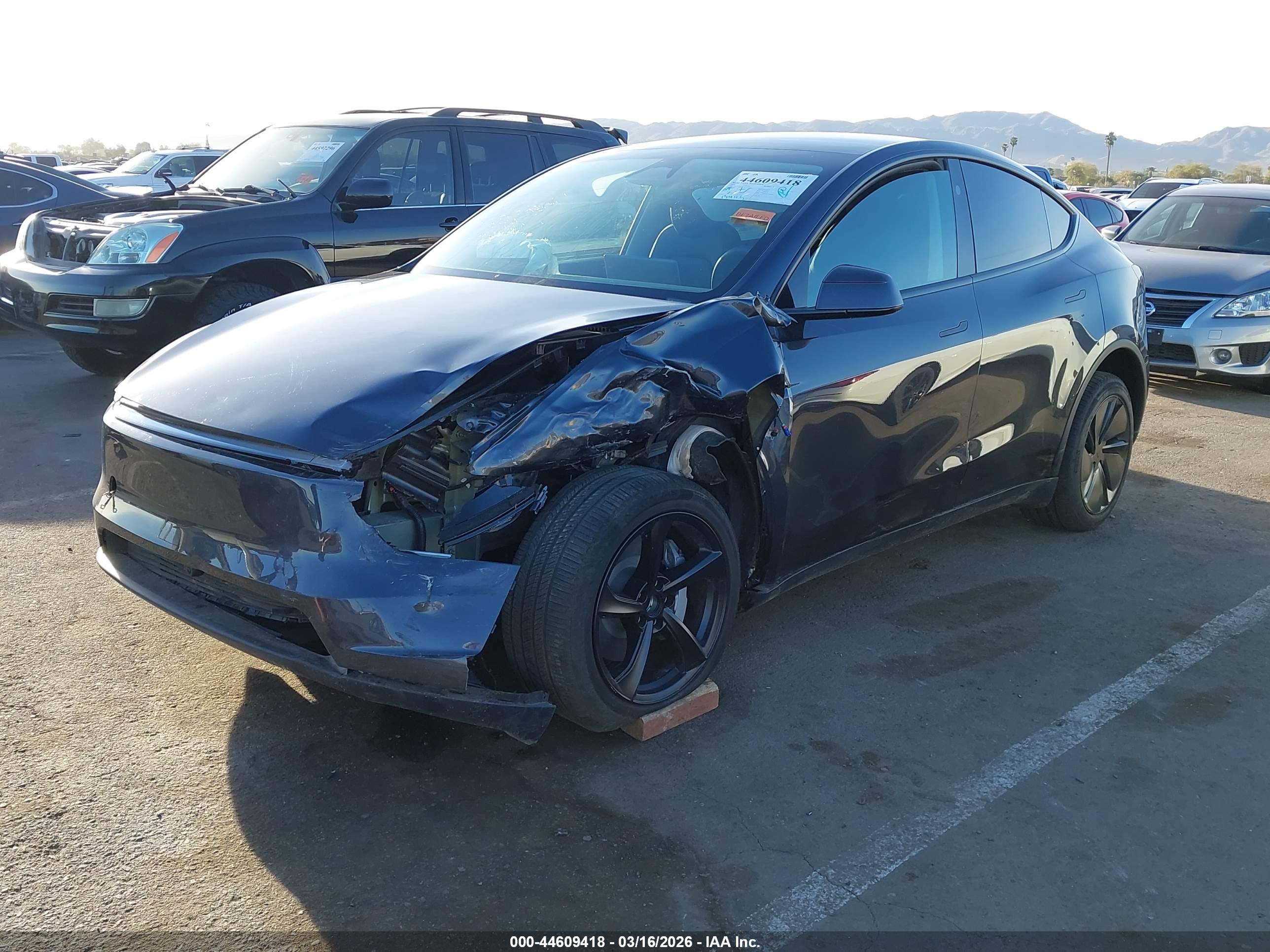 TESLA MODEL image 6