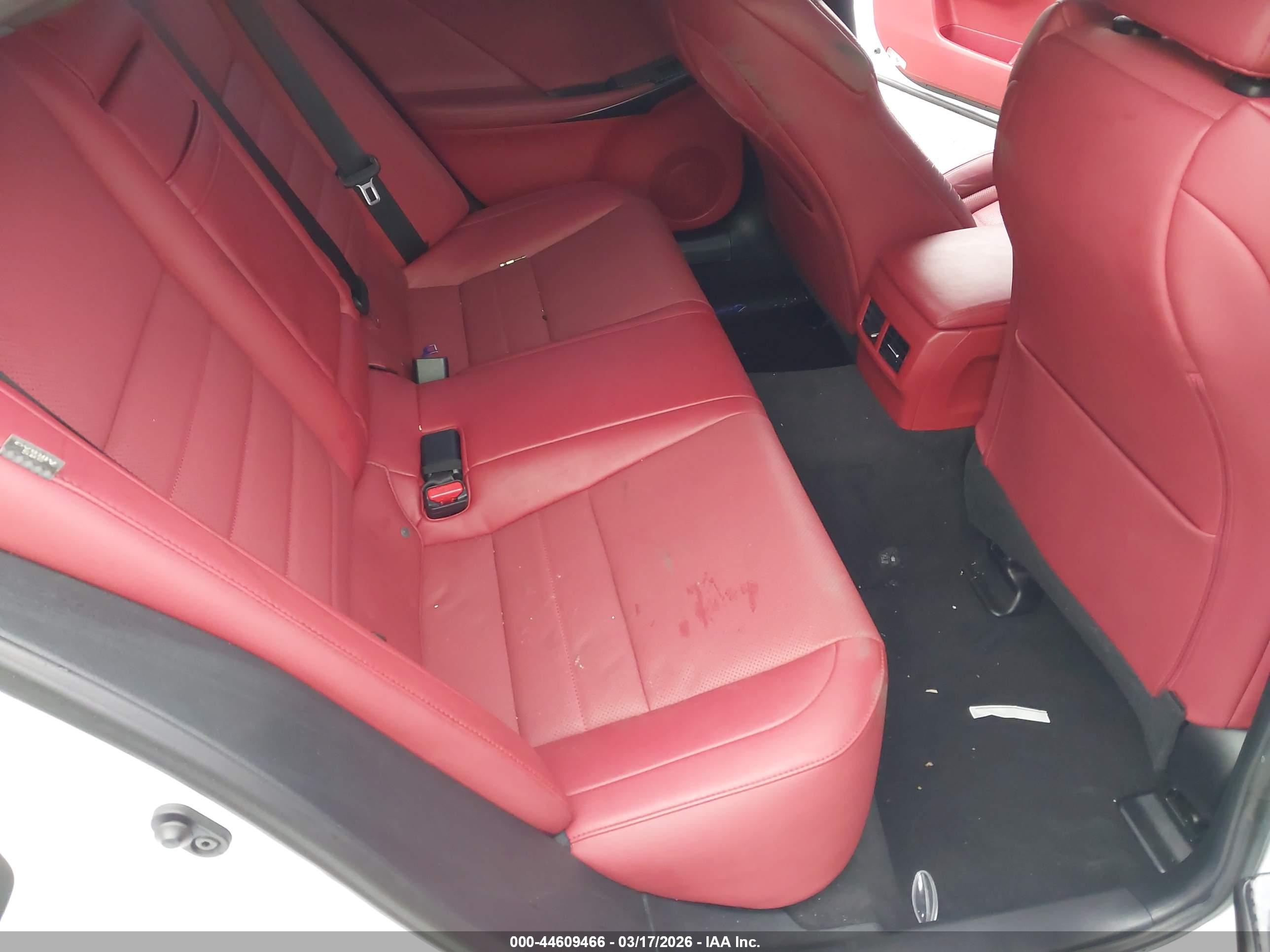 LEXUS IS image 8