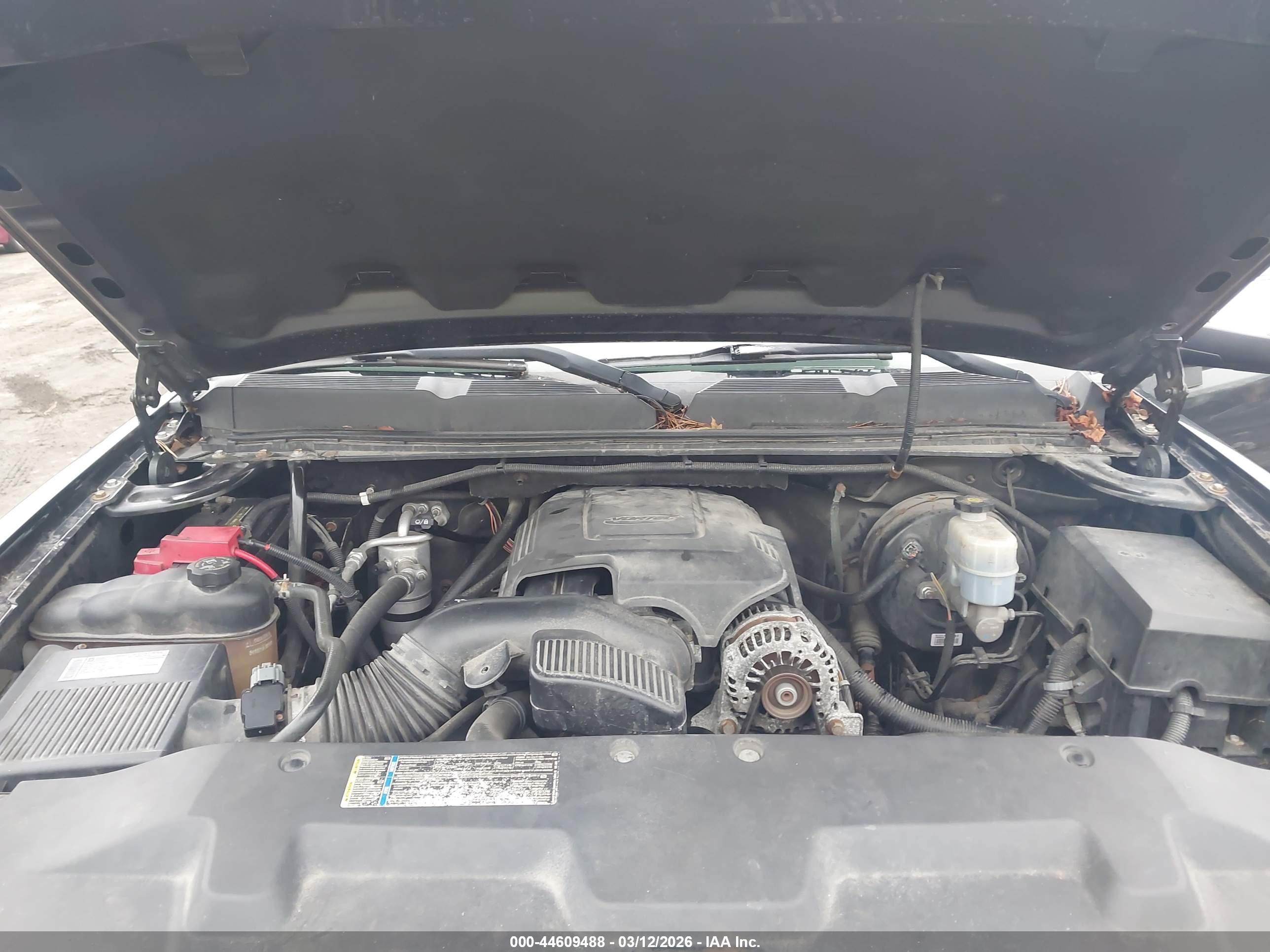 CHEVROLET SILVERADO image 10