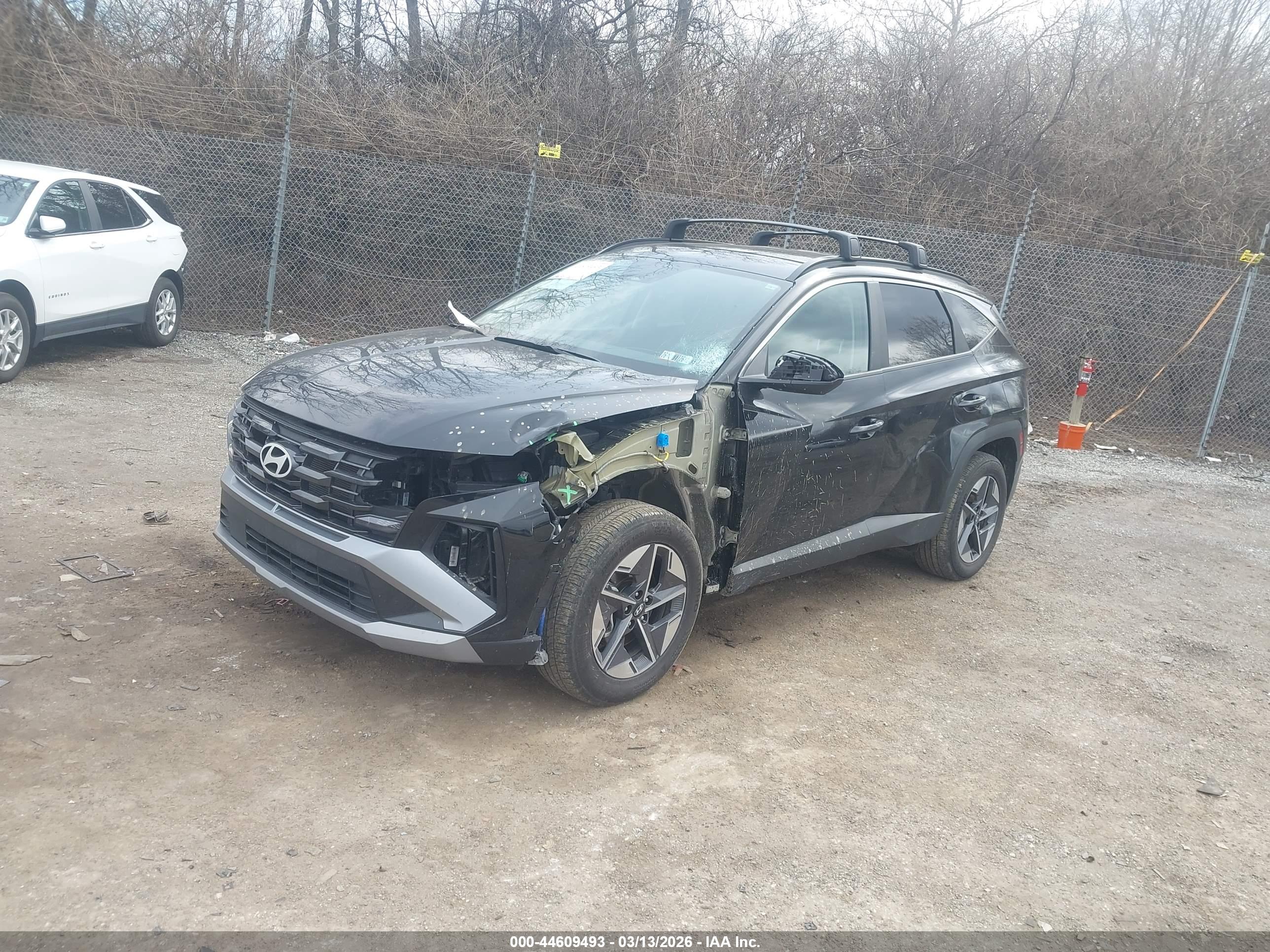 HYUNDAI TUCSON image 2