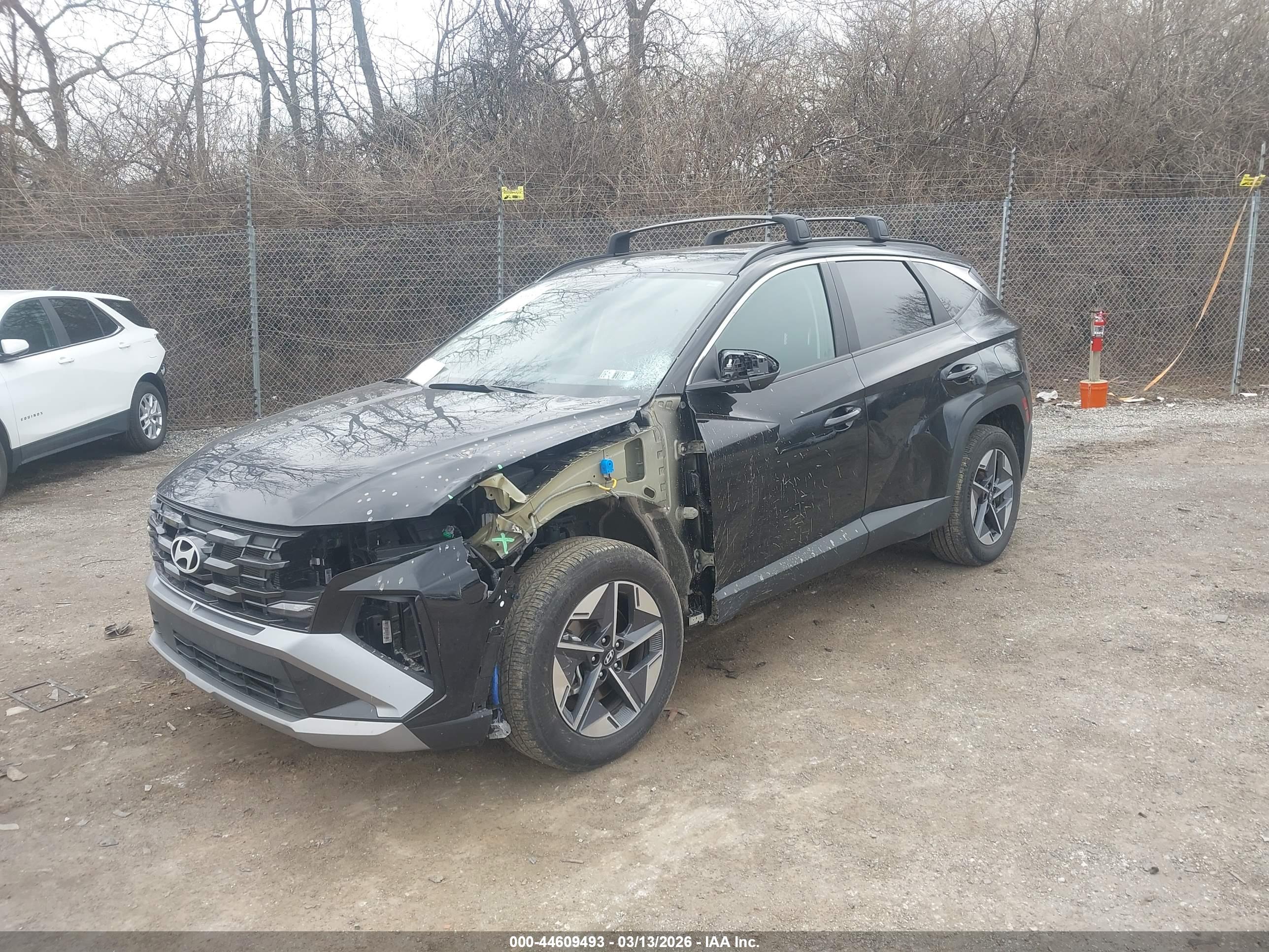 HYUNDAI TUCSON image 6