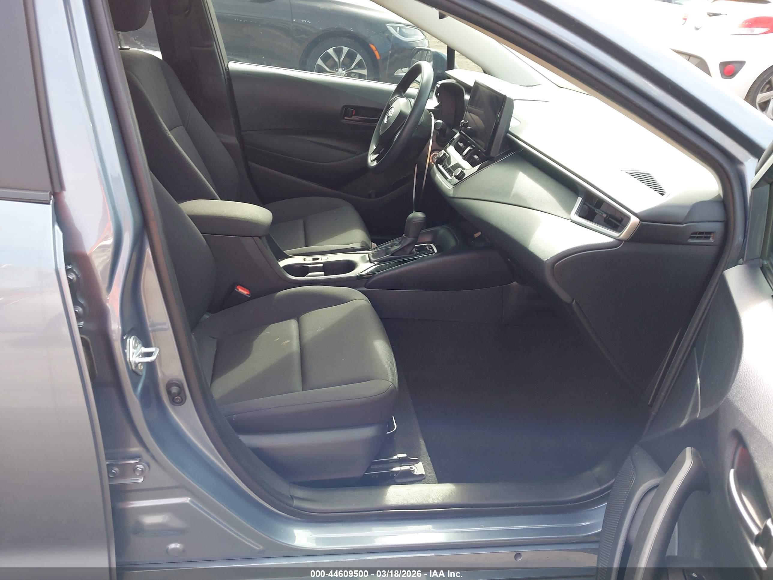 TOYOTA COROLLA image 5